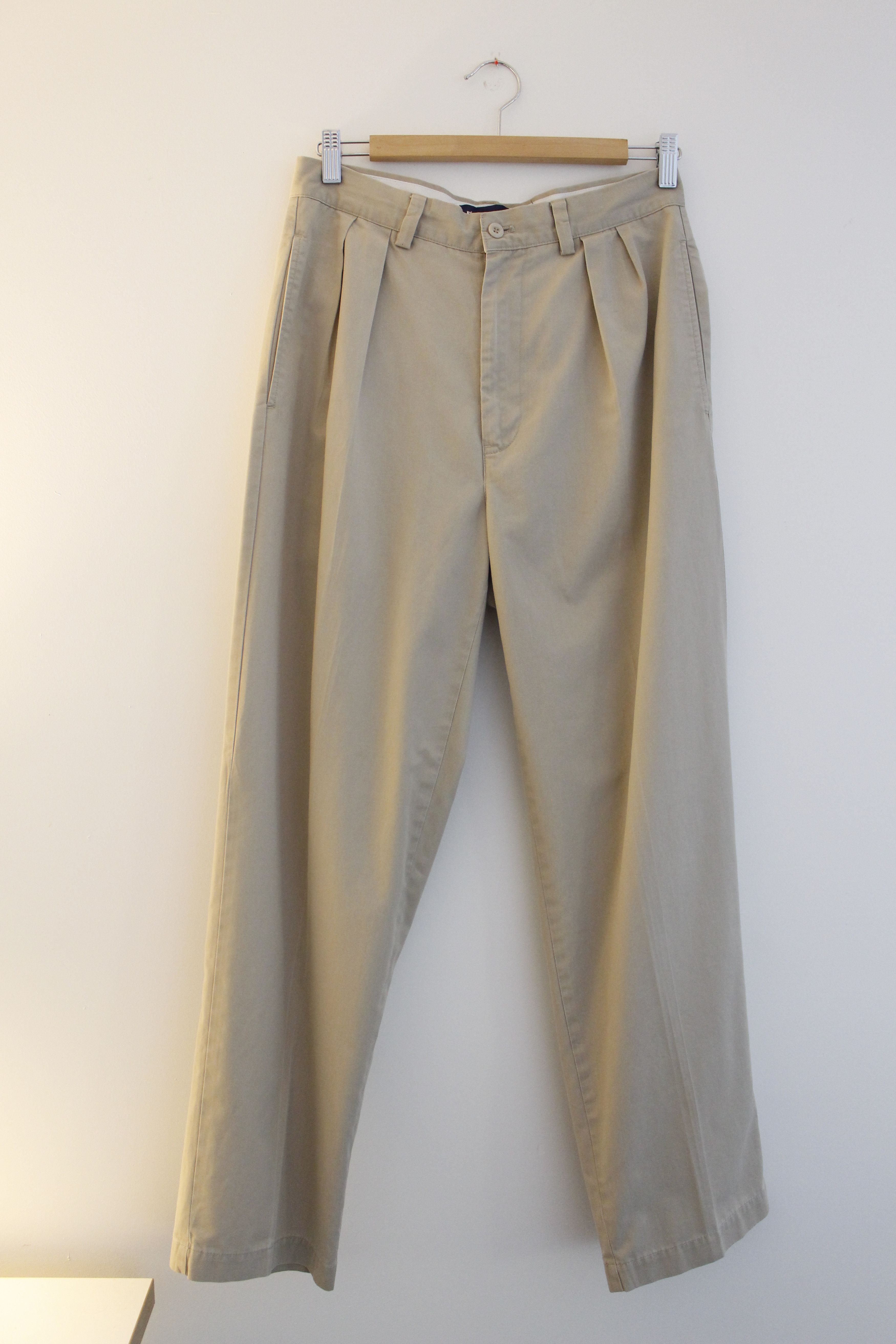 image of Polo Ralph Lauren Polo Golf Pleated Pants in Beige, Men's (Size 30)