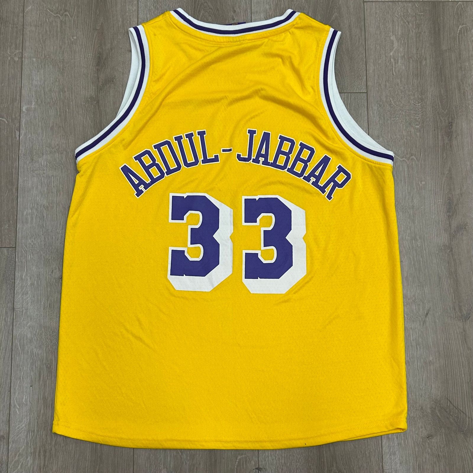 NBA Los Angeles Lakers Kareem Abdul-Jabbar Giveaway Jersey XL Size US XL / EU 56 / 4 - 4 Thumbnail