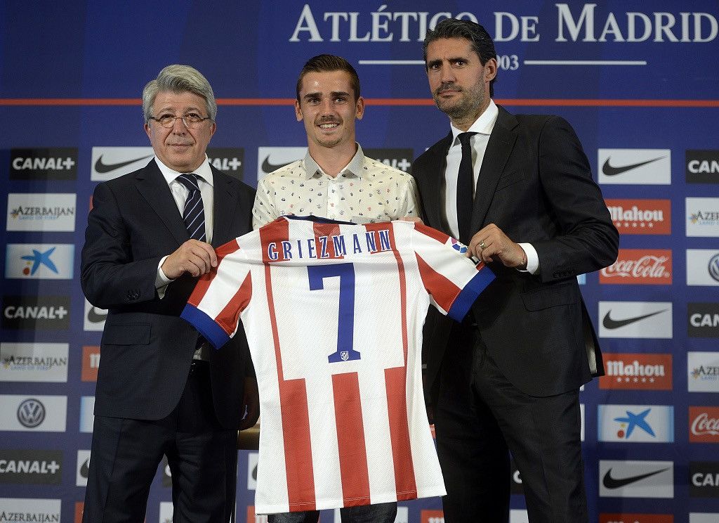 Nike Atletico Madrid 14/15 home shirt #7 Griezmann (Bnwt) Size US S / EU 44-46 / 1 - 10 Thumbnail
