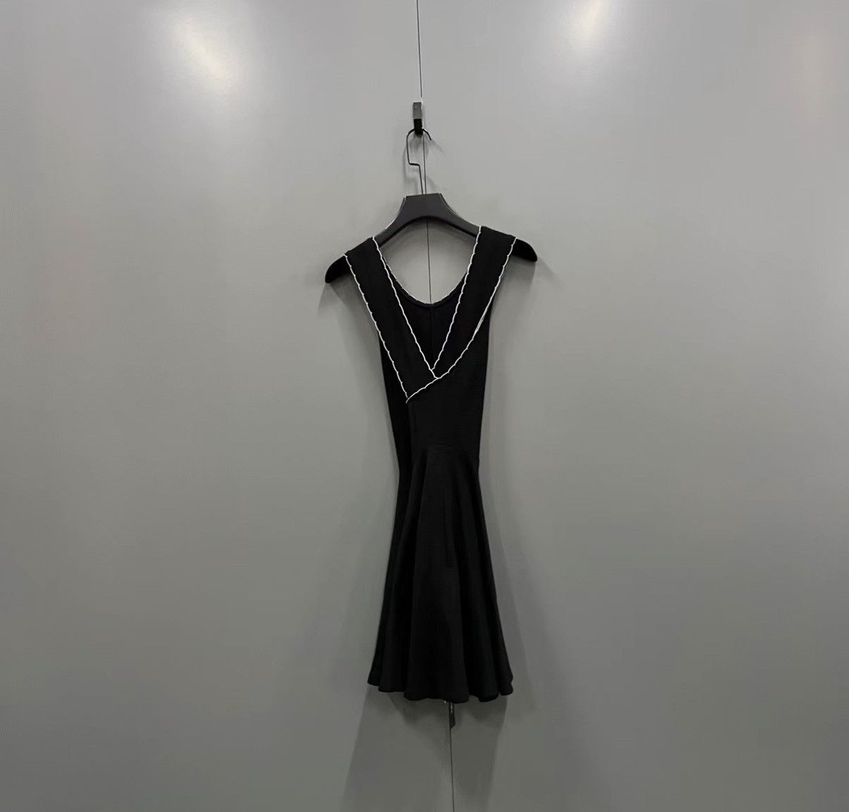 Miu Miu Miu Miu Neckline Lace Knitted Dress J41 Size S / US 4 / IT 40 - 2 Thumbnail