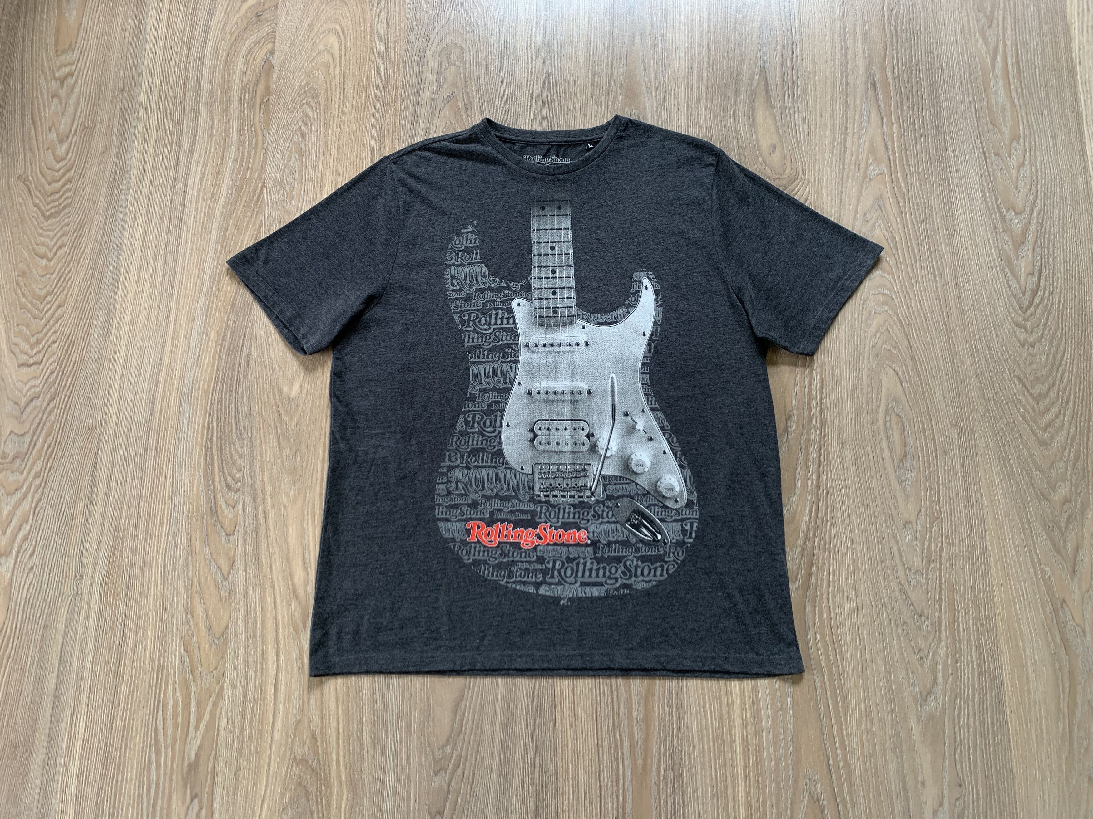 The Rolling Stones The Rolling Stones Big Guitar Logo T-Shirt 2014 Size US XL / EU 56 / 4 - 1 Thumbnail