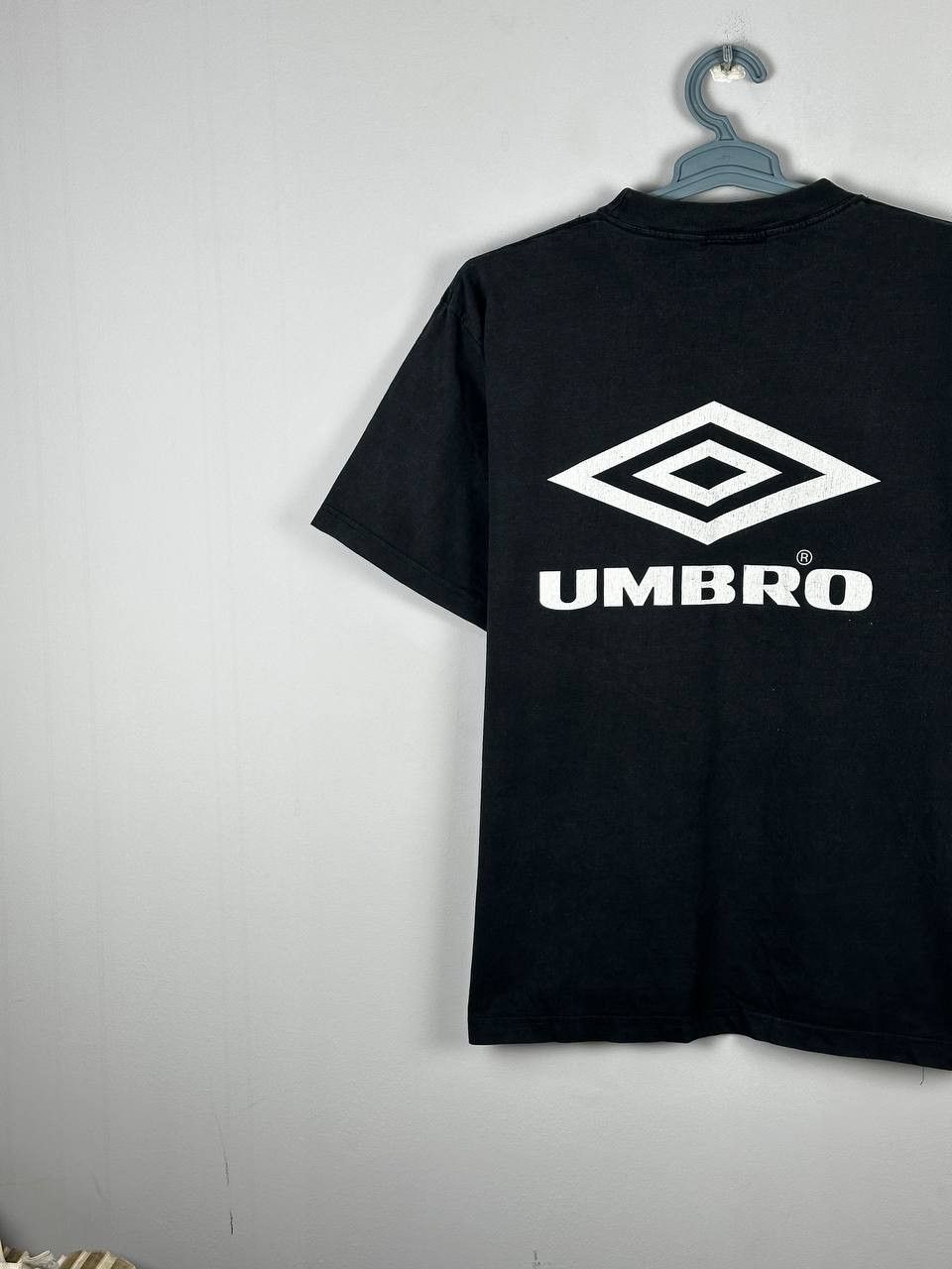 Umbro Vintage Umbro t shirt oversize y2k big logo Faded Size US L / EU 52-54 / 3 - 7 Thumbnail