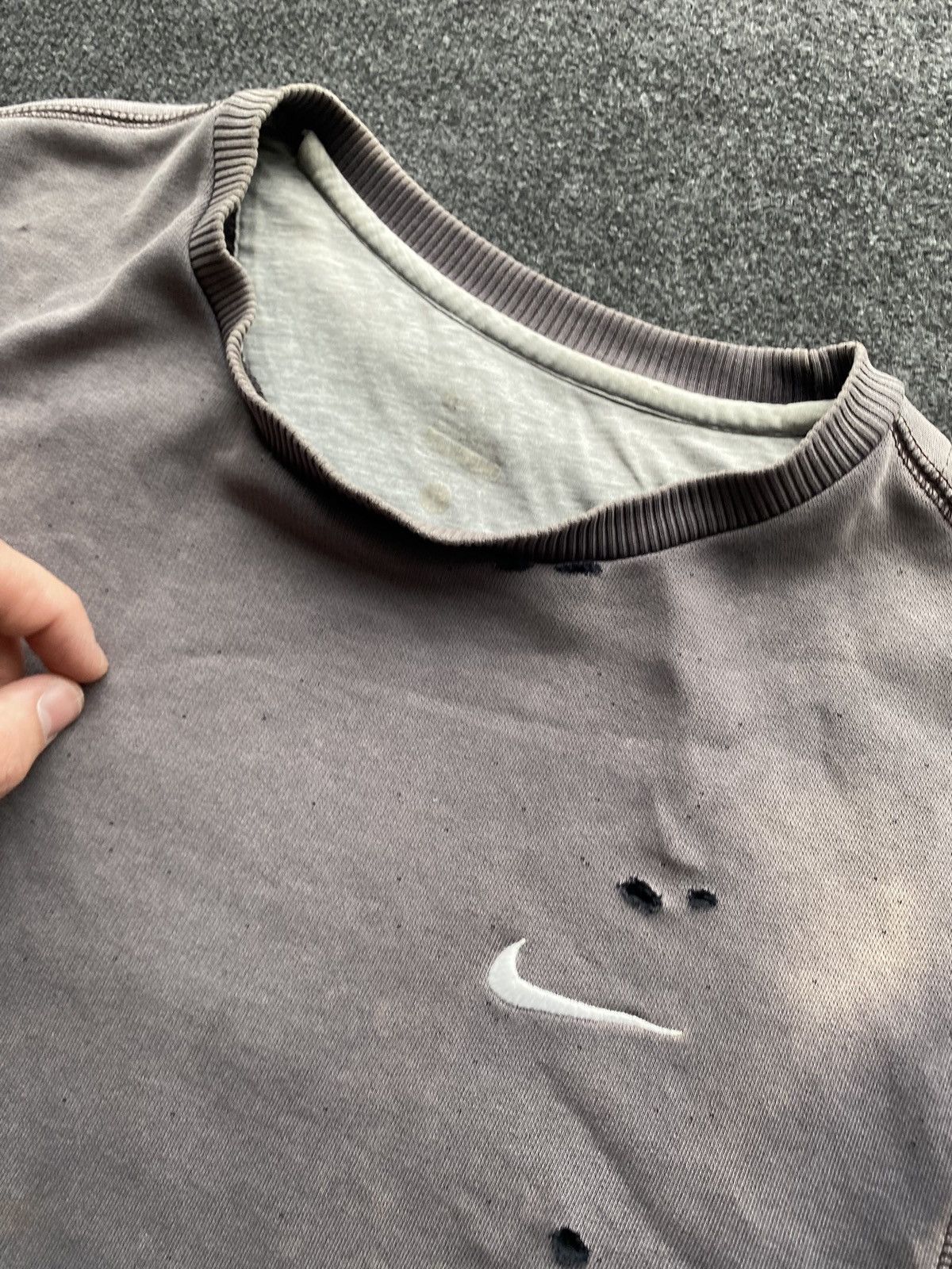 Nike 🔥NIKE DISTRESSED Dirty ripped men sweatshirt rare y2k punk Size US L / EU 52-54 / 3 - 9 Thumbnail