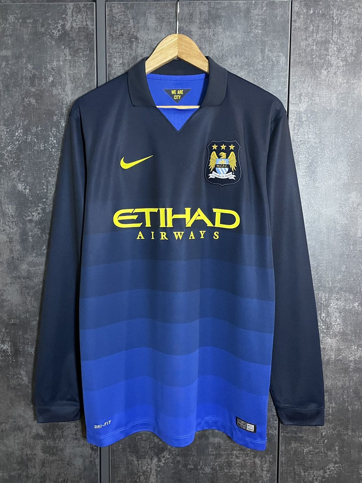 Nike Rare 2014 Nike Manchester City Long Sleeve Soccer Jersey Size US M / EU 48-50 / 2 - 2 Thumbnail