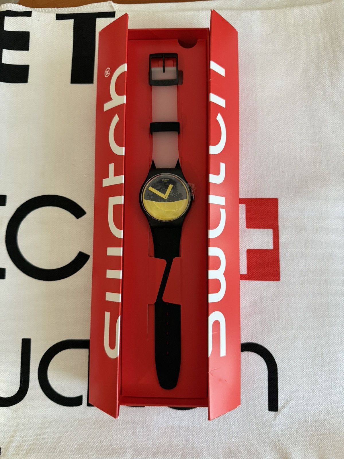 Swatch Swatch FLAGGERMUS SUOB130 Size ONE SIZE - 8 Thumbnail