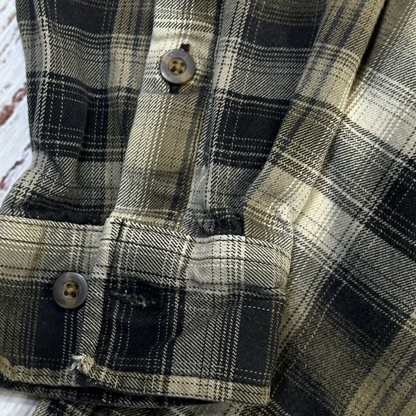 Carhartt Carhartt Shirt Plaid Long Sleeve Flannel Pockets Logo Relaxed Fit Men’s Small Multicolor Cotton Button-Up Workwear Casual Adults Men’s Small Shirt Size US S / EU 44-46 / 1 - 5 Thumbnail