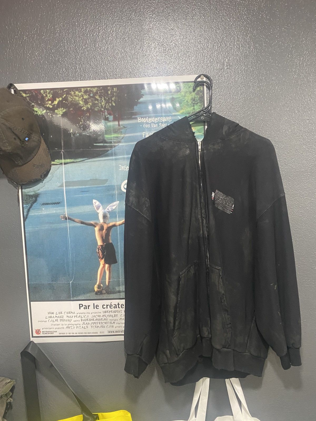 Balenciaga Winter 22 Destroyed Small Fit Gaffer Zip Hoodie NWT (XXL) Size US XXL / EU 58 / 5 - 1 Thumbnail