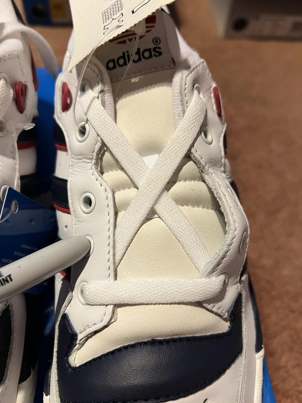 Adidas adidas ATTITUDE LO 147058 US11 Size US 11 / EU 44 - 4 Thumbnail