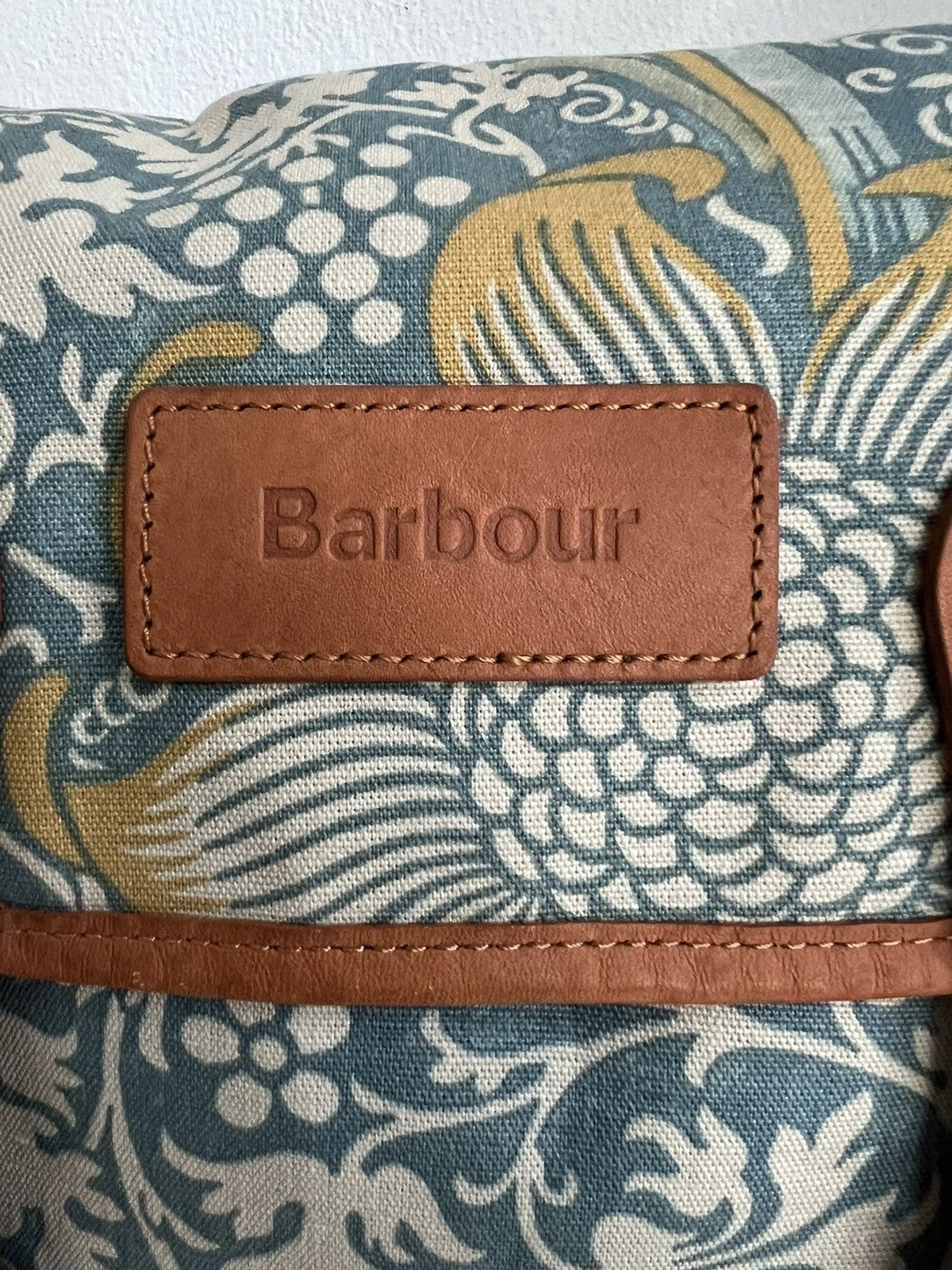 Barbour 🏴󠁧󠁢󠁥󠁮󠁧󠁿 x William Morris 🌷Jacquard Leather