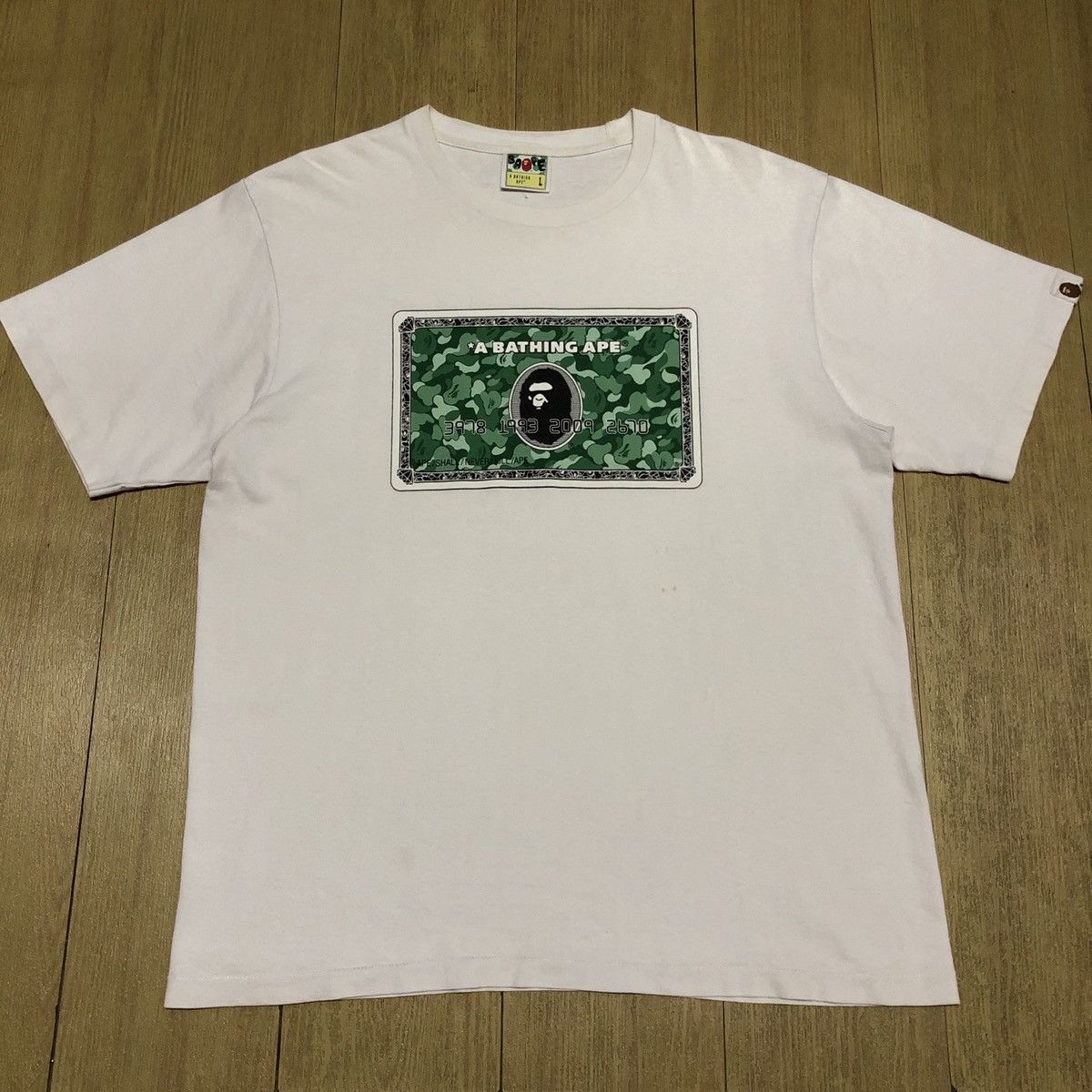 Bape A Bathing Ape Credit Card Hong Kong Exclusive Tshirts Size US L / EU 52-54 / 3 - 1 Thumbnail