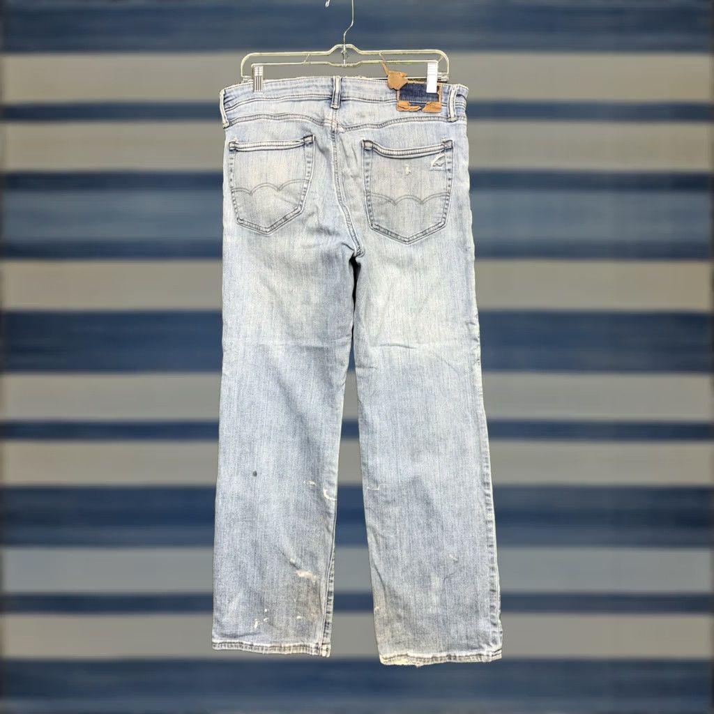 American Eagle Outfitters American Eagle Jeans Mens 32x28 Bootcut Light Wash Denim 5-Pocket Regular Rise Mid Blue Jeans Mens Size US 32 / EU 48 - 1 Thumbnail
