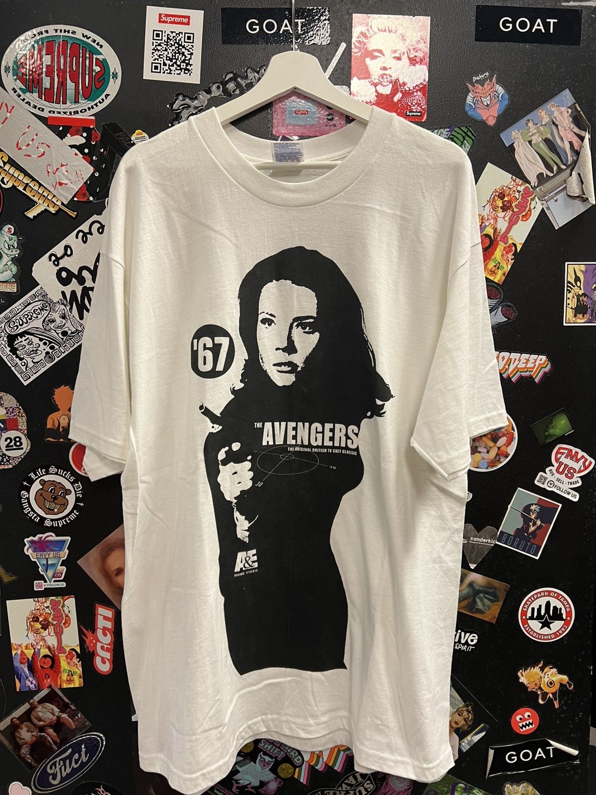 Vintage Vintage A&E The Avengers British Show Promo Shirt Size US XL / EU 56 / 4 - 1 Thumbnail