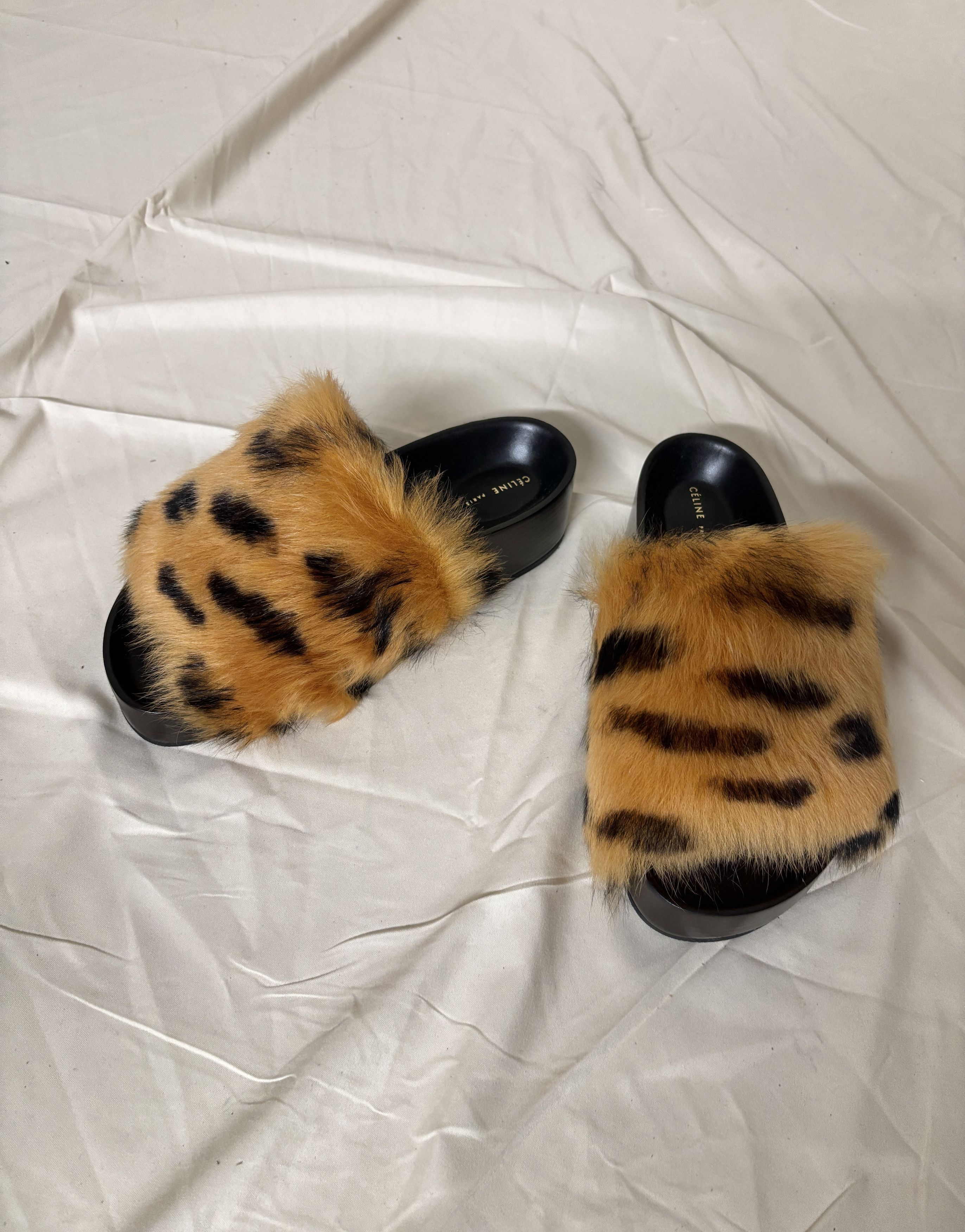 Celine Celine Furry Slides by Phoebe Philo - NIB, sz 36 Size US 6 / IT 36 - 2 Thumbnail