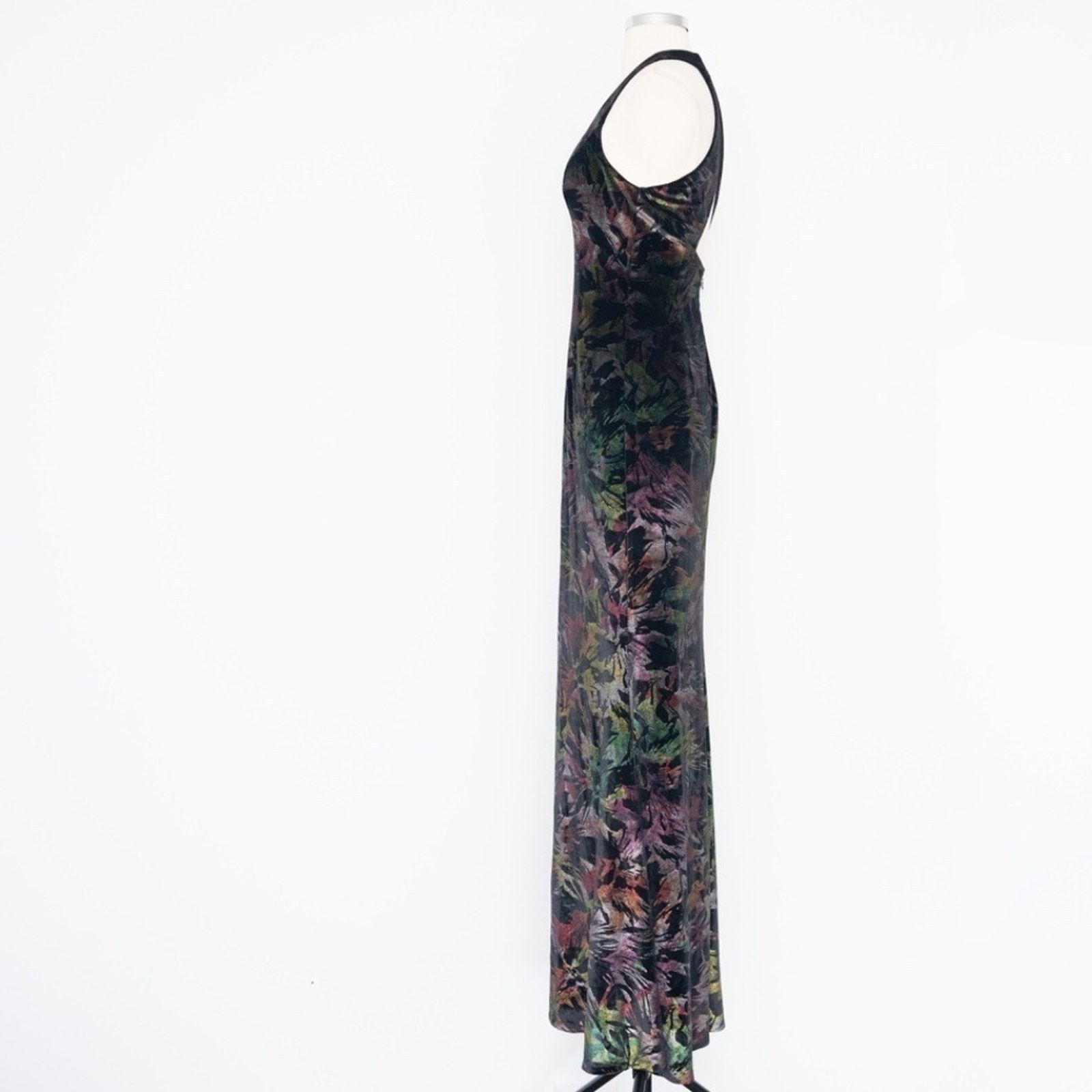 Dress the Population Dress The Population. Abstract Leaf Print Velvet gown. Size XS / US 0-2 / IT 36-38 - 5 Thumbnail