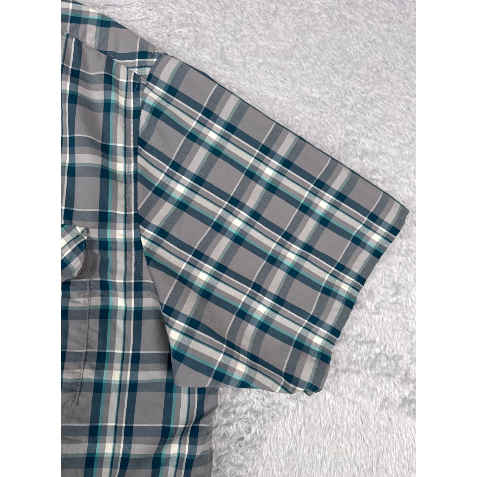 Patagonia Patagonia Shirt Mens Large Gray Teal Plaid 100% Polyester Button Up Casual, Travel, Wedding Men’s Shirt Size US L / EU 52-54 / 3 - 6 Thumbnail
