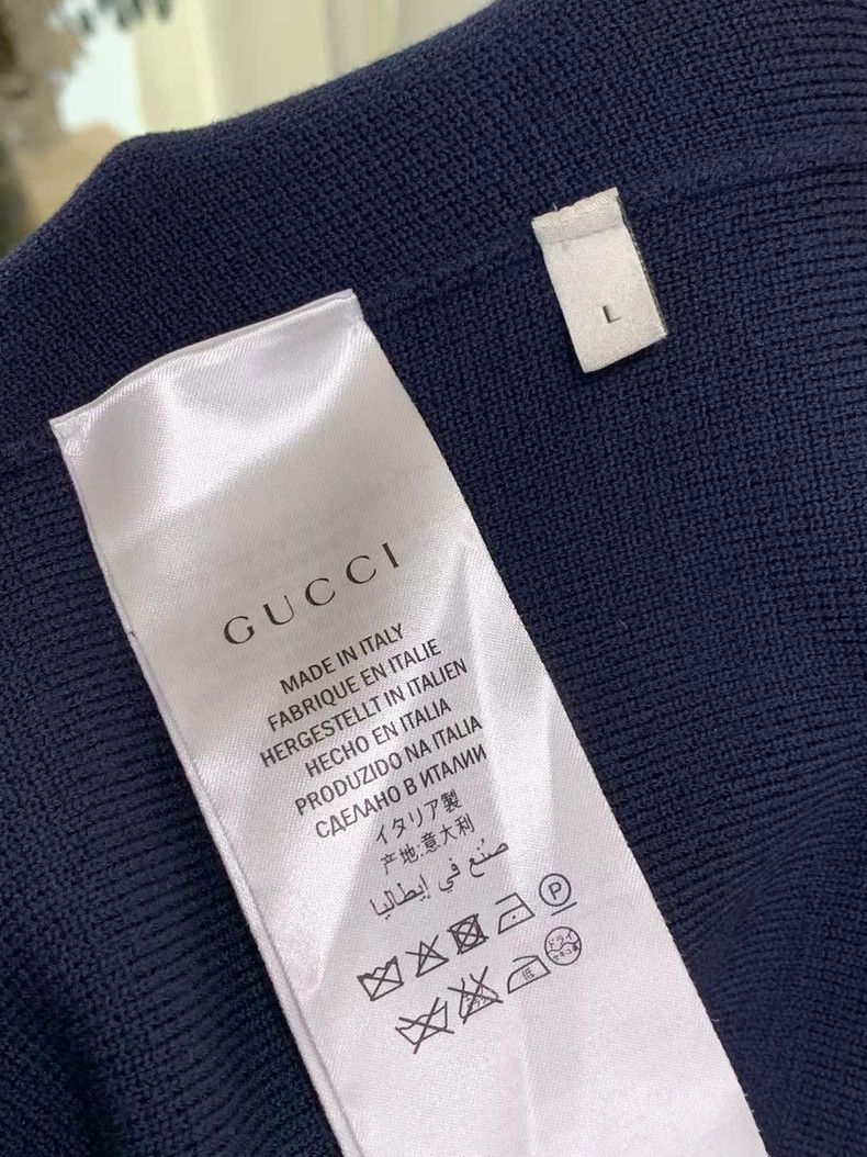 Gucci Gucci Gold edge logo button knitted jacket 2501-Nextarrow Size US L / EU 52-54 / 3 - 6 Thumbnail