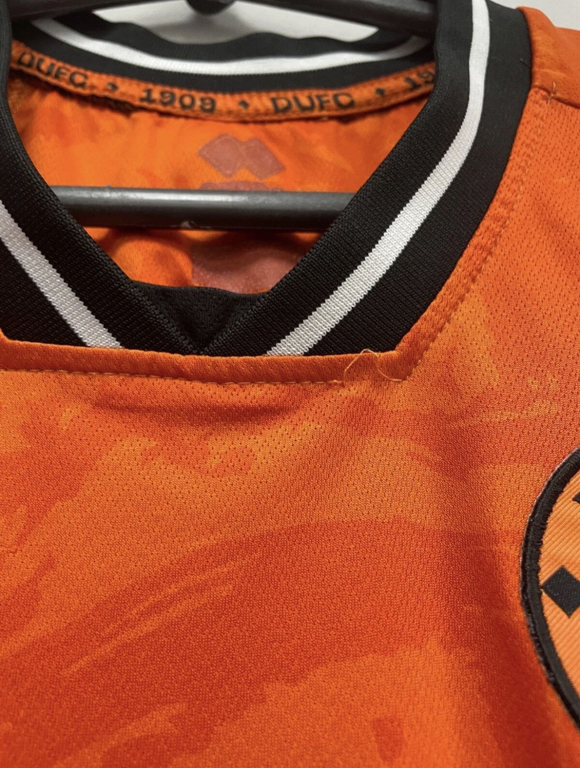 Errea Dundee United 2023/2024 Home Football Shirt Errea Jersey Size US S / EU 44-46 / 1 - 6 Thumbnail