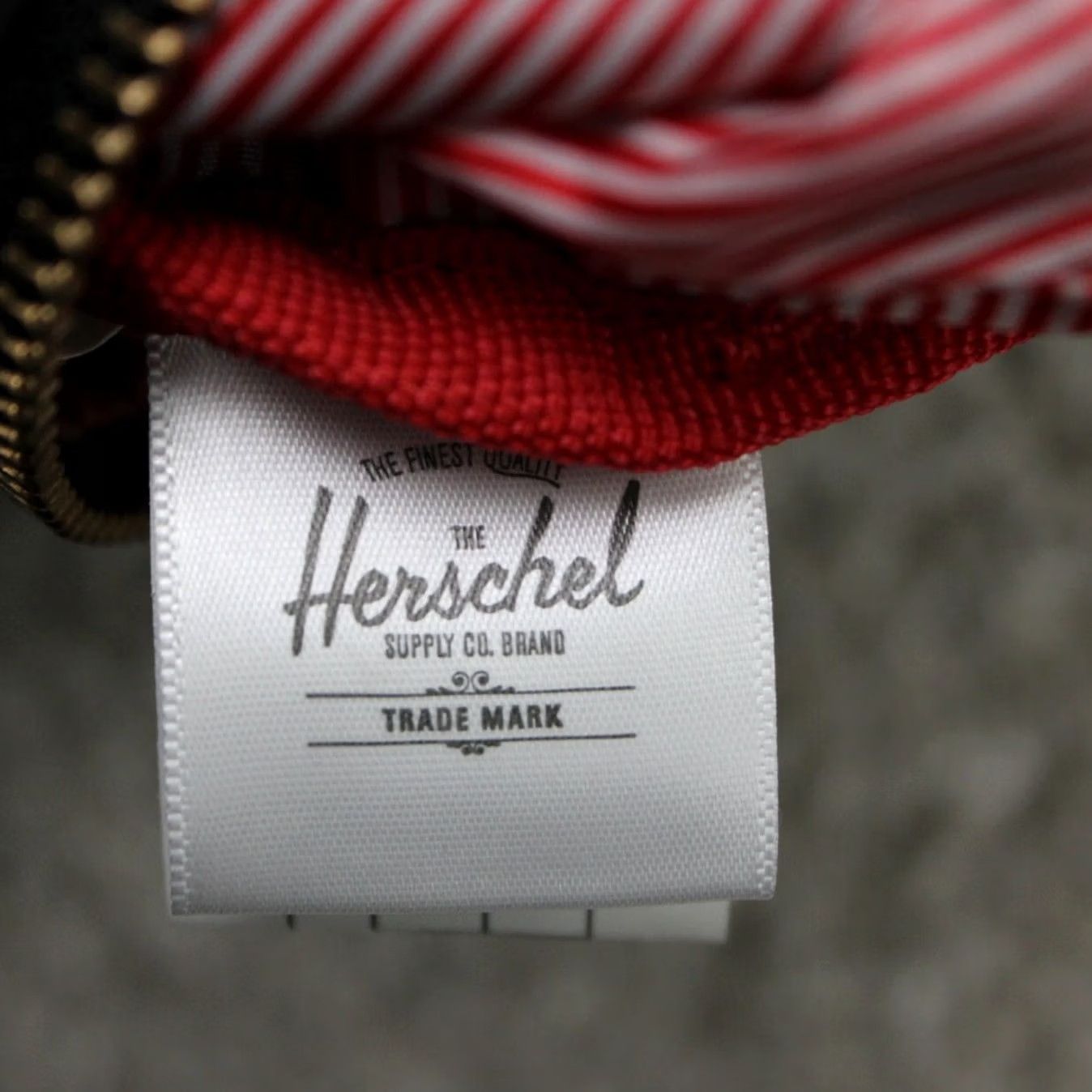 Vintage Herschel Belt Bag & Fanny Pack Black Adjustable Polyester Zip Pocket Unisex Adults One Size 80s 90s Casual Travel Multiple Pockets Size ONE SIZE - 7 Thumbnail