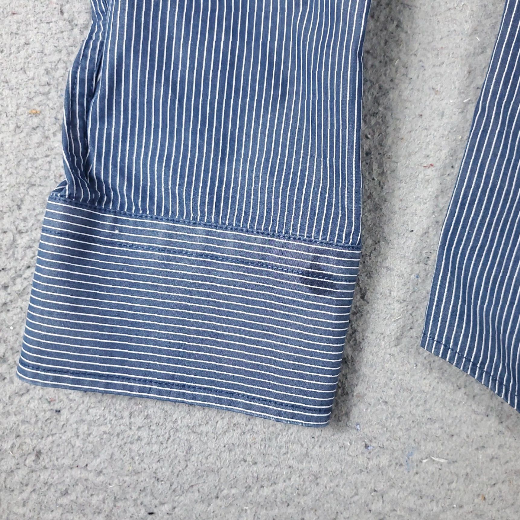 Abercrombie & Fitch VINTAGE Abercrombie & Fitch Shirt Mens Small Blue Striped Button-Up Long Sleeve Size US S / EU 44-46 / 1 - 7 Thumbnail
