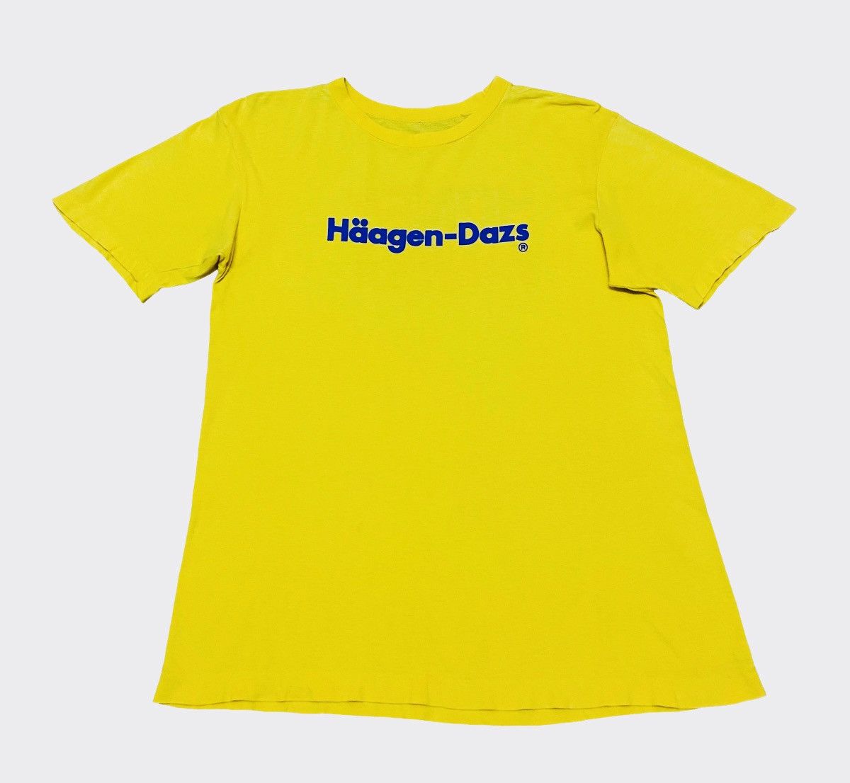 image of Made In USA Design Vintage Haagen-Dazs T-Shirt 1990S in Yellow, Men's (Size Medium)