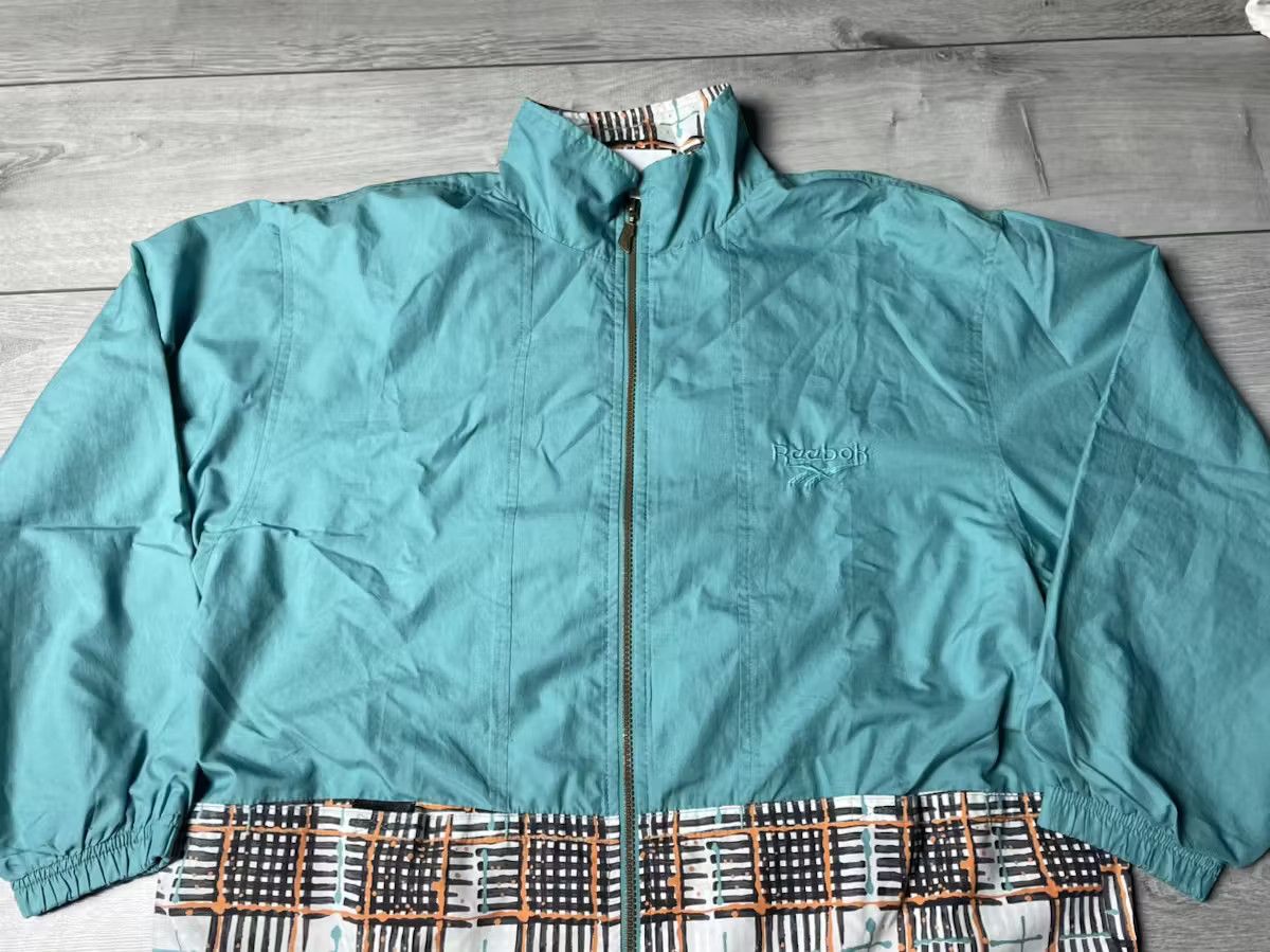 Reebok Reebok windbreaker track top vintage sportswear size XLarge Size US XL / EU 56 / 4 - 3 Thumbnail