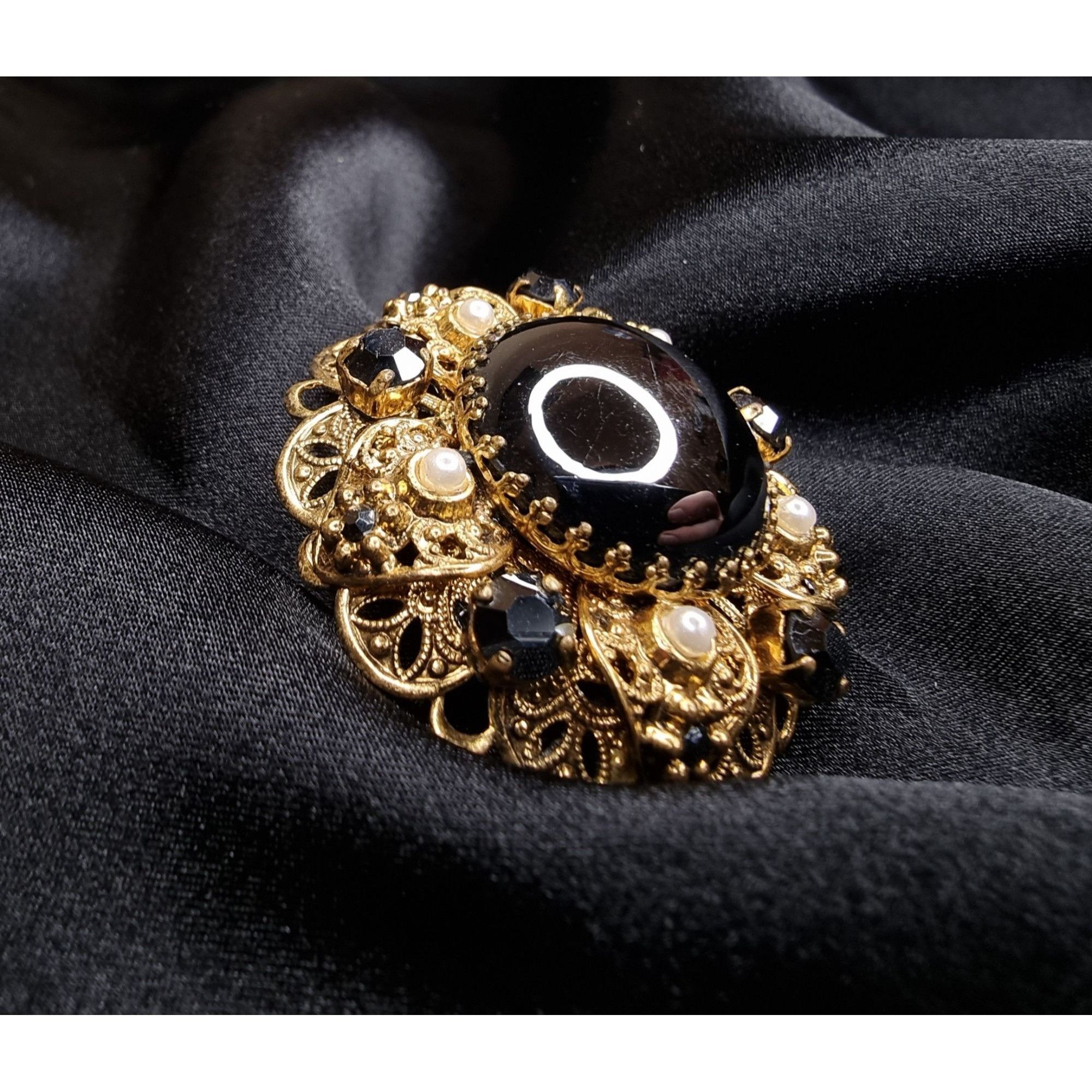 Vintage Vintage West Germany Signed Brooch W/ Black Grey Glass Cent Size ONE SIZE - 4 Thumbnail