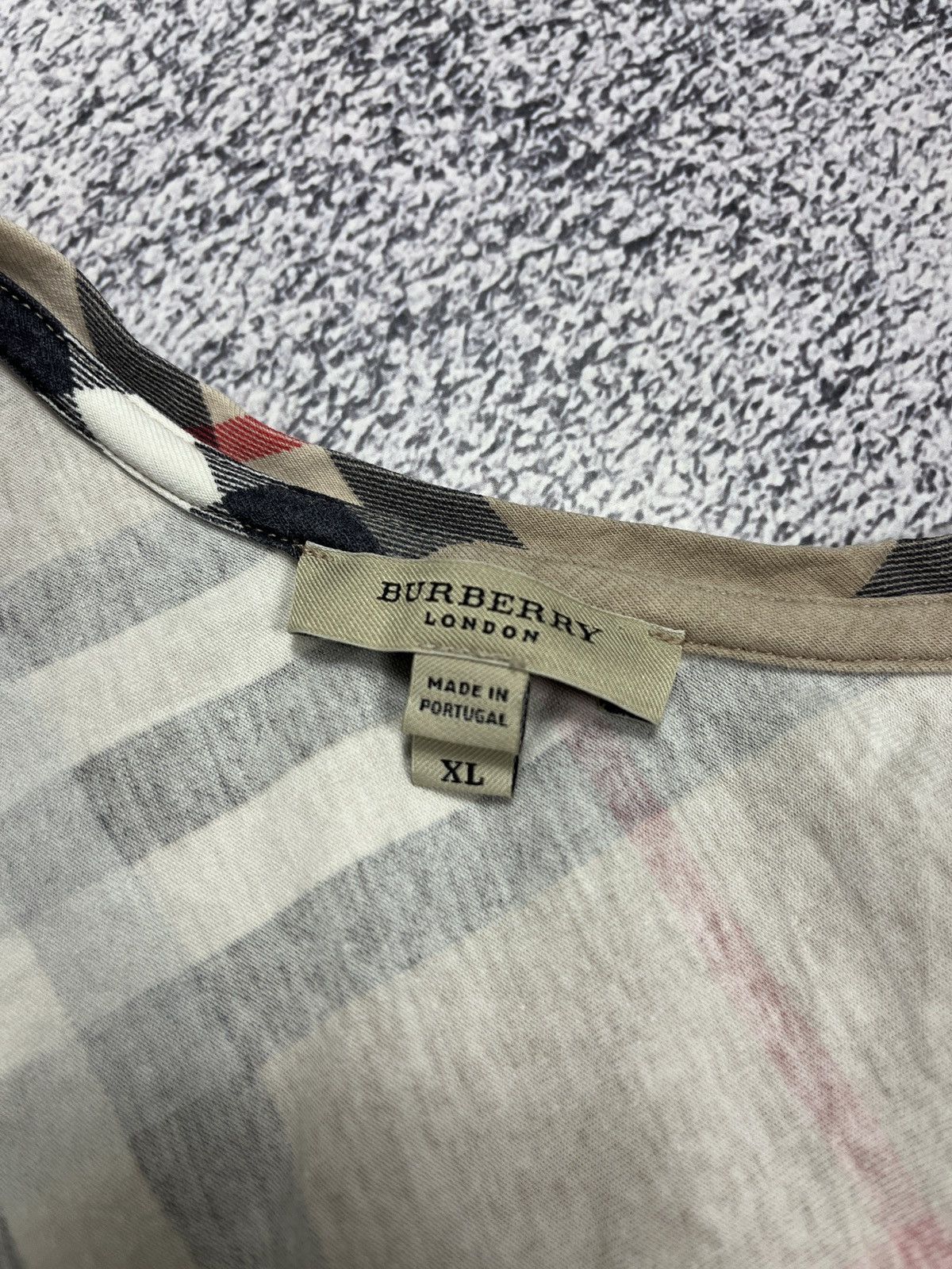 Burberry Burberry London Nova Check V Neck Long Sleeve Shirt Luxury Size XL / US 12-14 / IT 48-50 - 13 Thumbnail