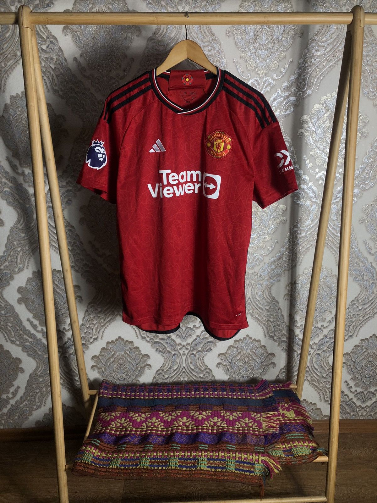 Vintage VERY RARE ADIDAS MANCHESTER UNITED ENGLAND SOCCER JERSEY Y2K Size US XXL / EU 58 / 5 - 1 Thumbnail
