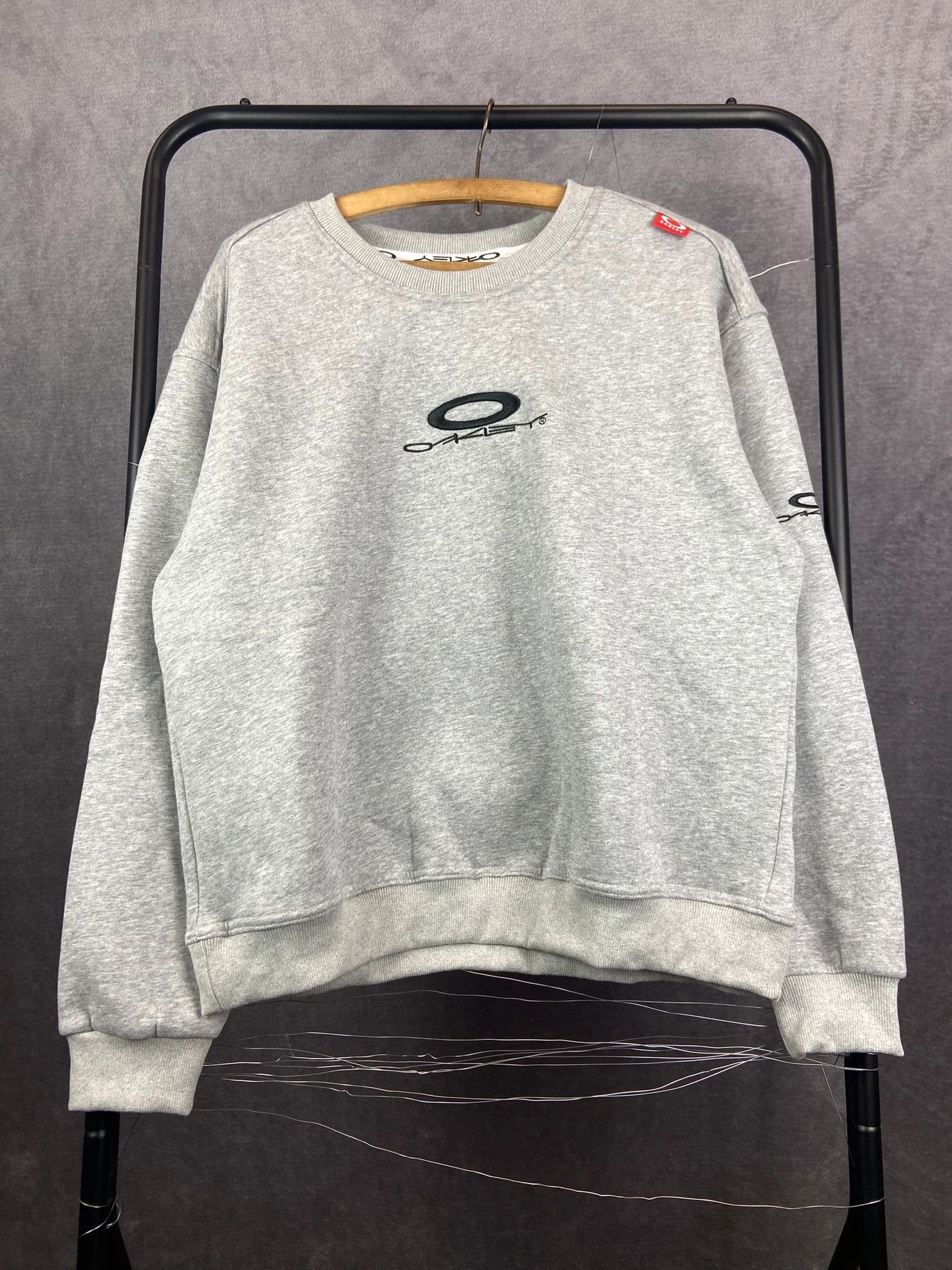 Oakley Vintage Oakley Grey Hoodie Size L Size US L / EU 52-54 / 3 - 1 Thumbnail
