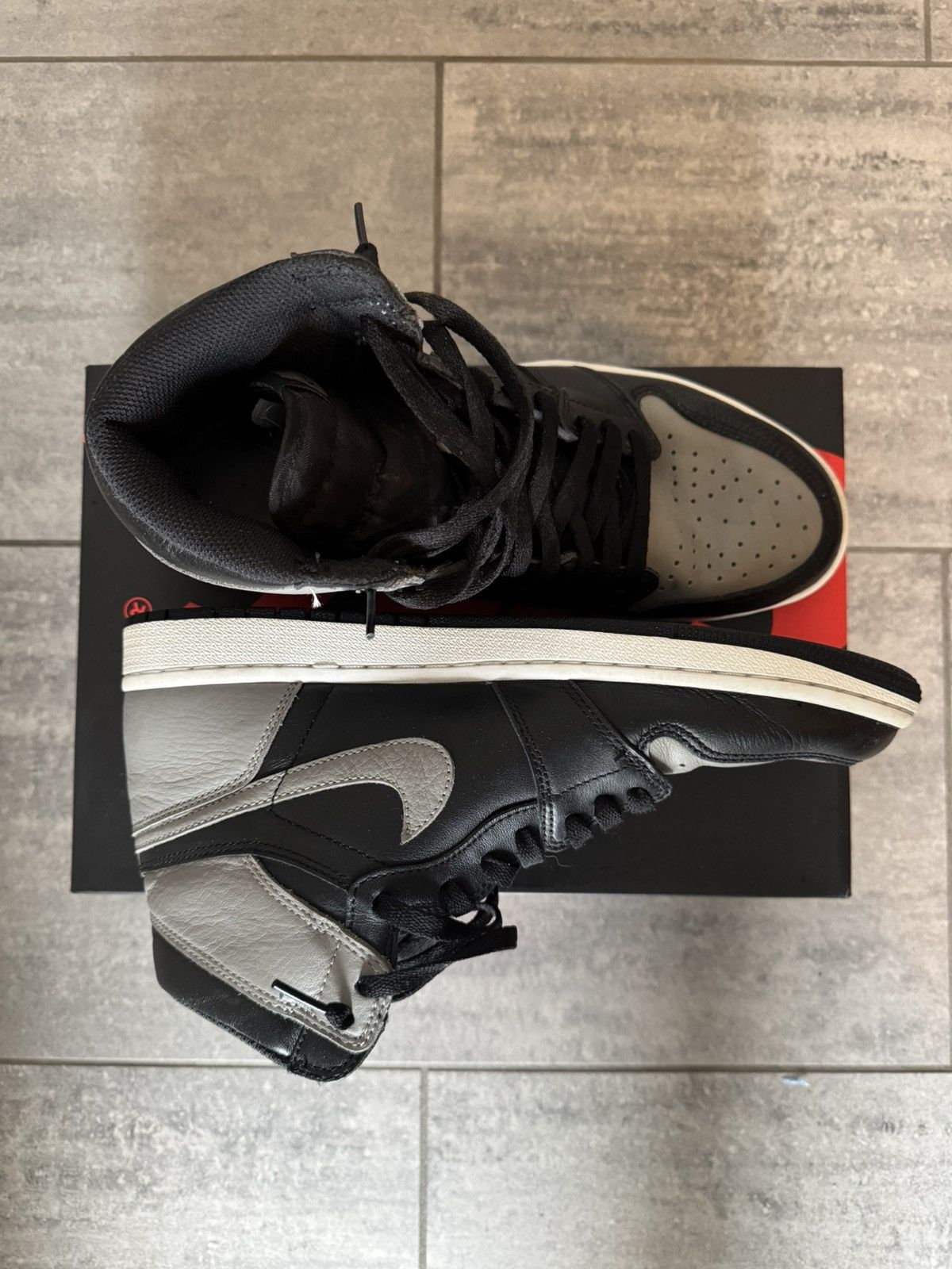 Jordan Brand × Nike Jordan 1 Shadow Size US 11 / EU 44 - 5 Thumbnail