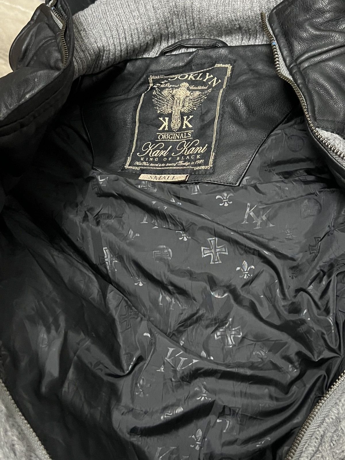 Karl Kani Brooklyn karl kani king of black knit jacket sleeveless Size US S / EU 44-46 / 1 - 7 Thumbnail