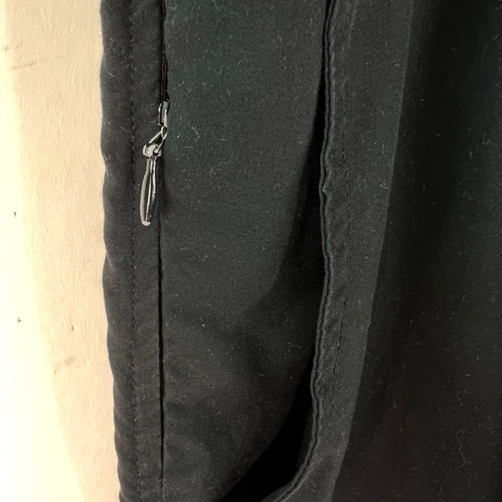 Vintage Magellan Bermuda Shorts Mens Size 40 Black Cargo Adjustable Waist Casual Workwear Size US 40 / EU 56 - 3 Thumbnail