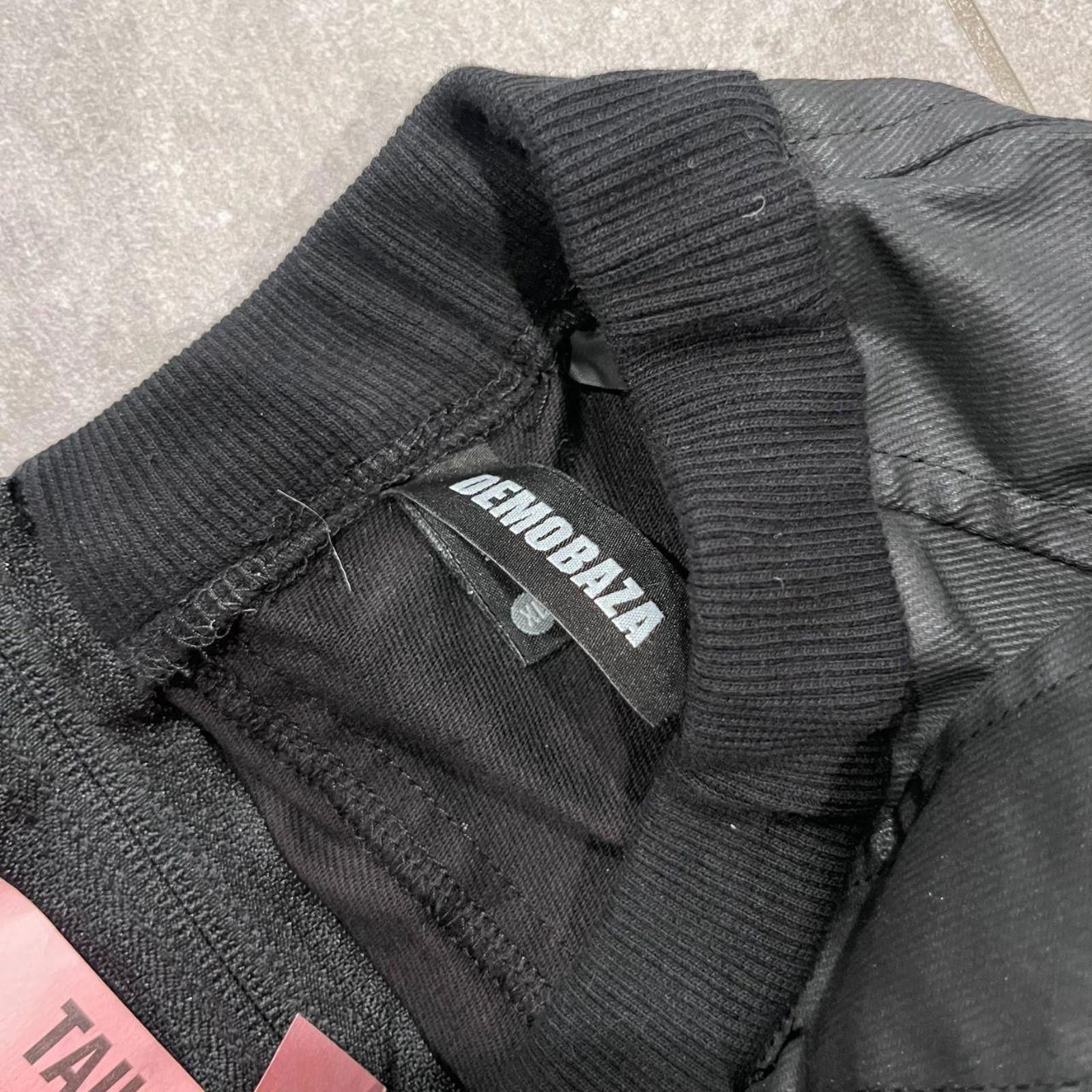 Demobaza Demobaza Black Tactical Crone Moto Joggers · Waxed Size 28" / US 6 / IT 42 - 3 Thumbnail