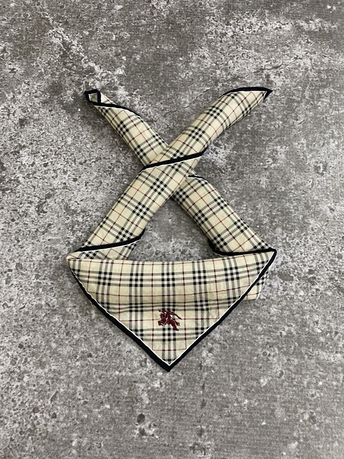 Burberry Burberrys Handkerchief / Bandana / Neckerchief Size ONE SIZE - 1 Thumbnail