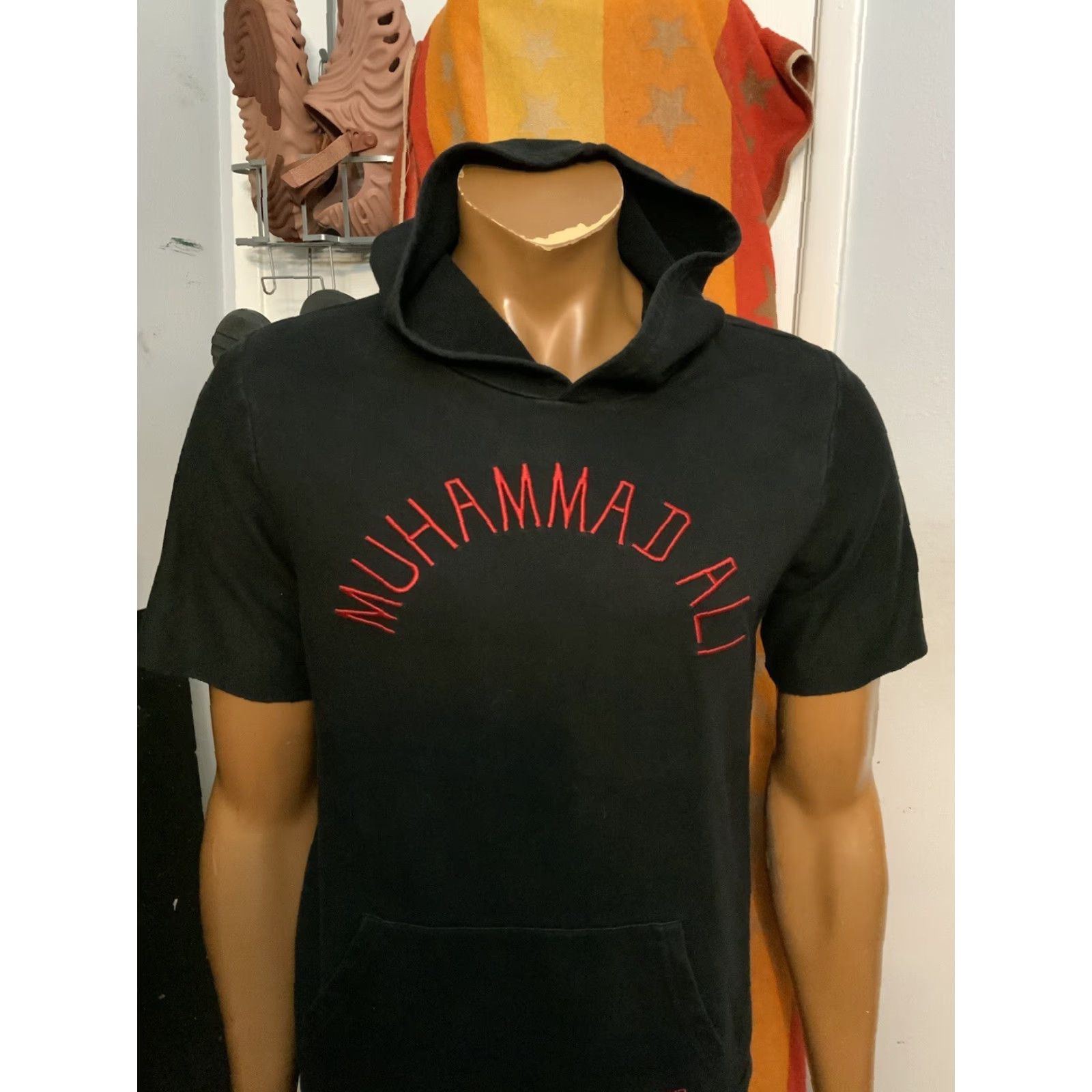 Vintage VINTAGE Superare X Muhammad Ali Fly Like Butterfly Sting Like Bee S/S Pullover Hoodie M Men Black Size US M / EU 48-50 / 2 - 8 Thumbnail