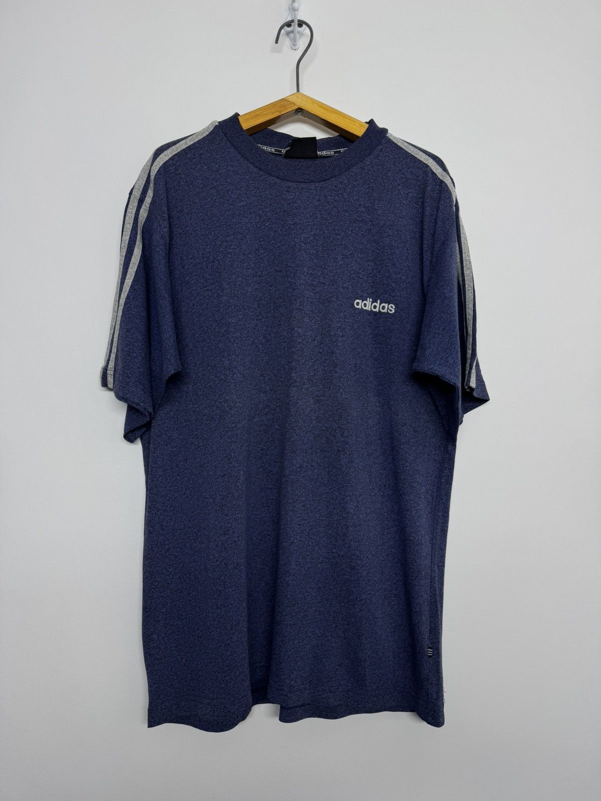 Adidas Vintage Y2k Adidas T-Shirt 90’s Size US M / EU 48-50 / 2 - 5 Thumbnail