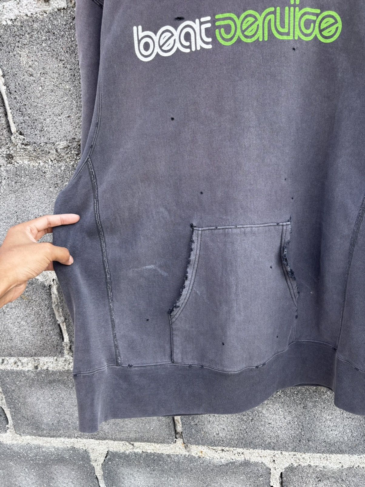 Vintage Reverse Thrashed Faded Distressed Hoodie Black Size US M / EU 48-50 / 2 - 7 Thumbnail