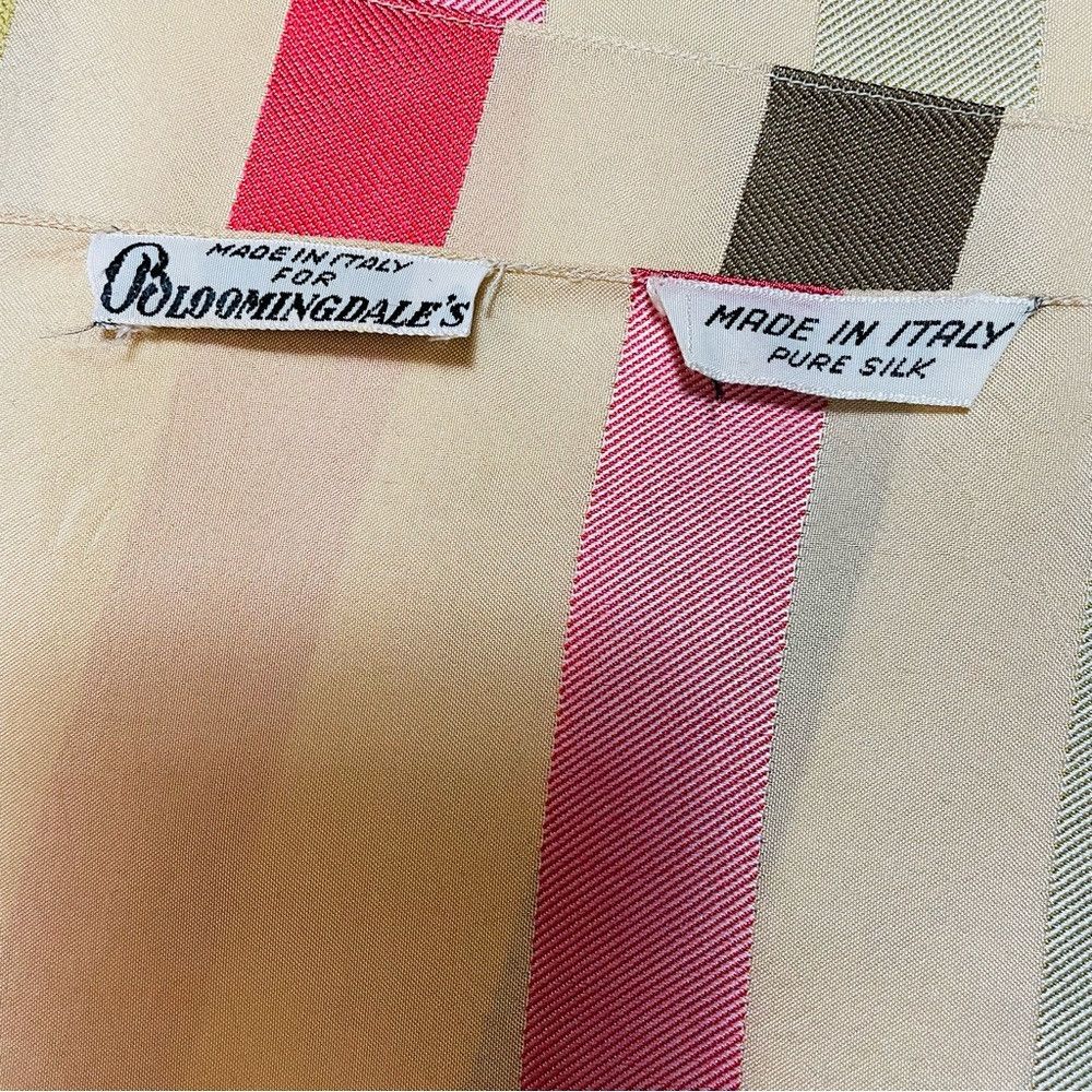 Bloomingdale's Vintage Silk Scarf Made in Italy For Bloomingdale's Size ONE SIZE - 9 Thumbnail