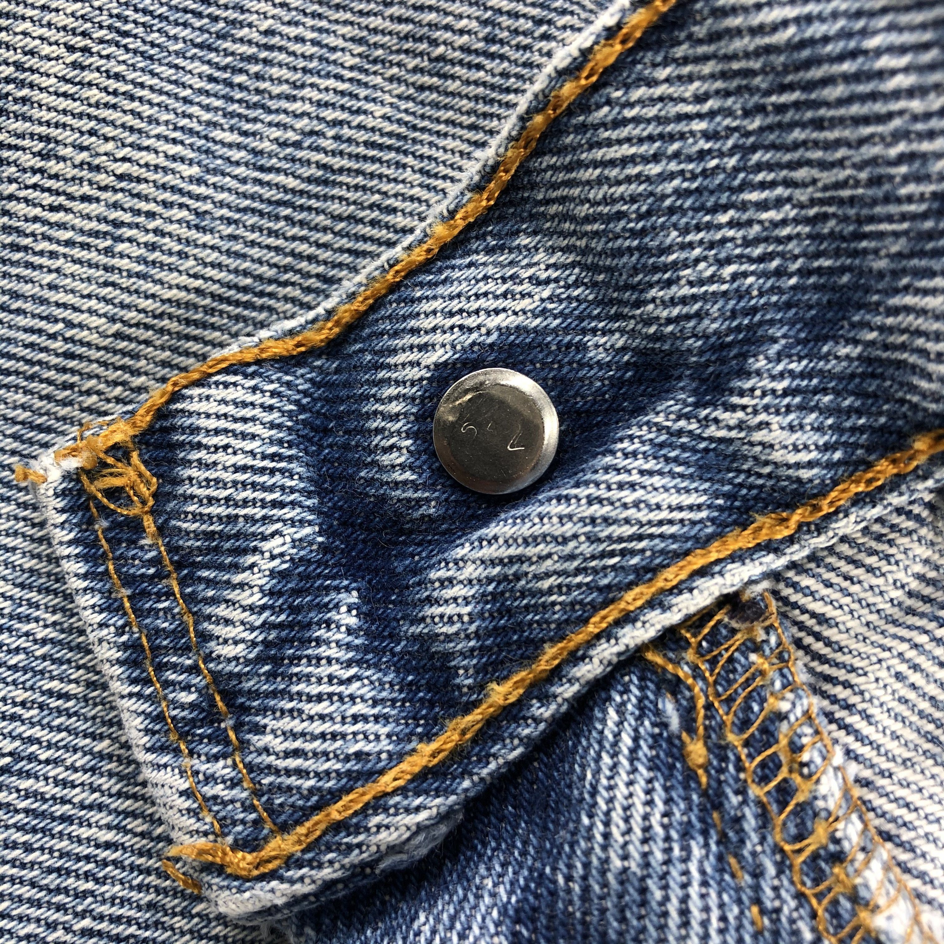 Levi's Vintage 90s Blue Wash Levis 550 Jeans-J2437 Size US 34 / EU 50 - 12 Thumbnail