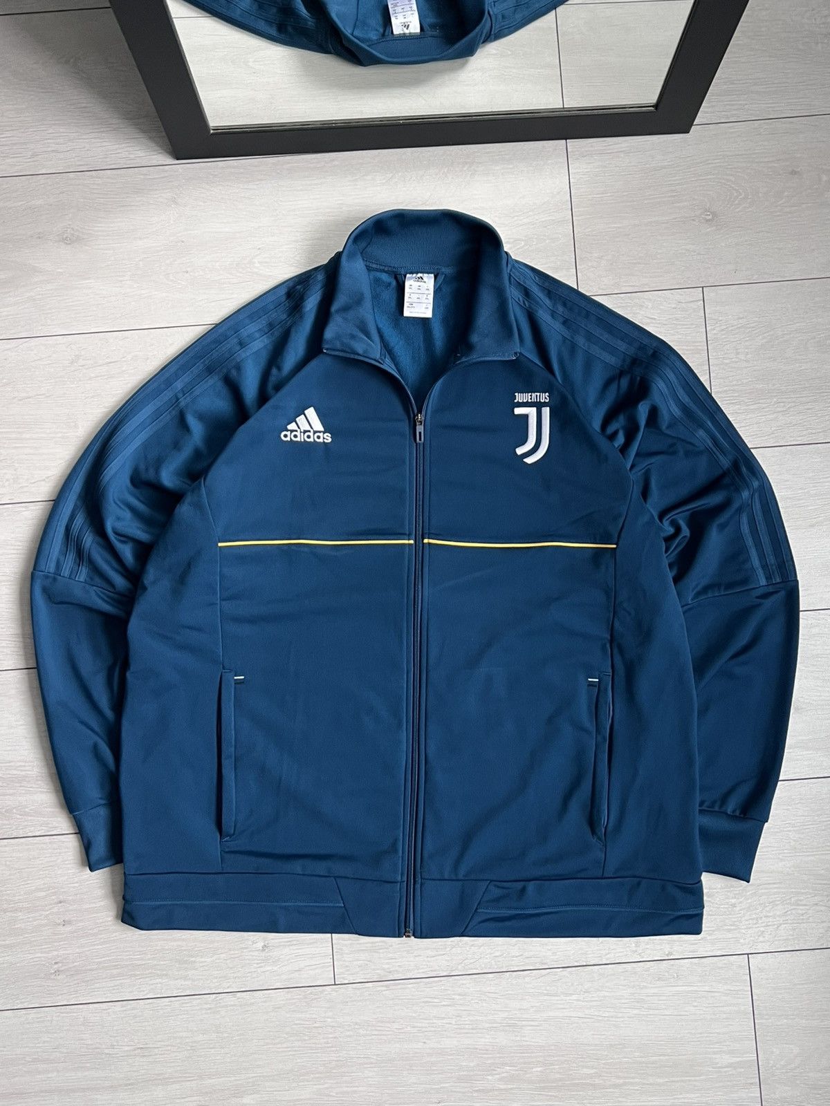 Adidas Adidas Juventus Blokecore Tracktop Size US XXL / EU 58 / 5 - 1 Thumbnail