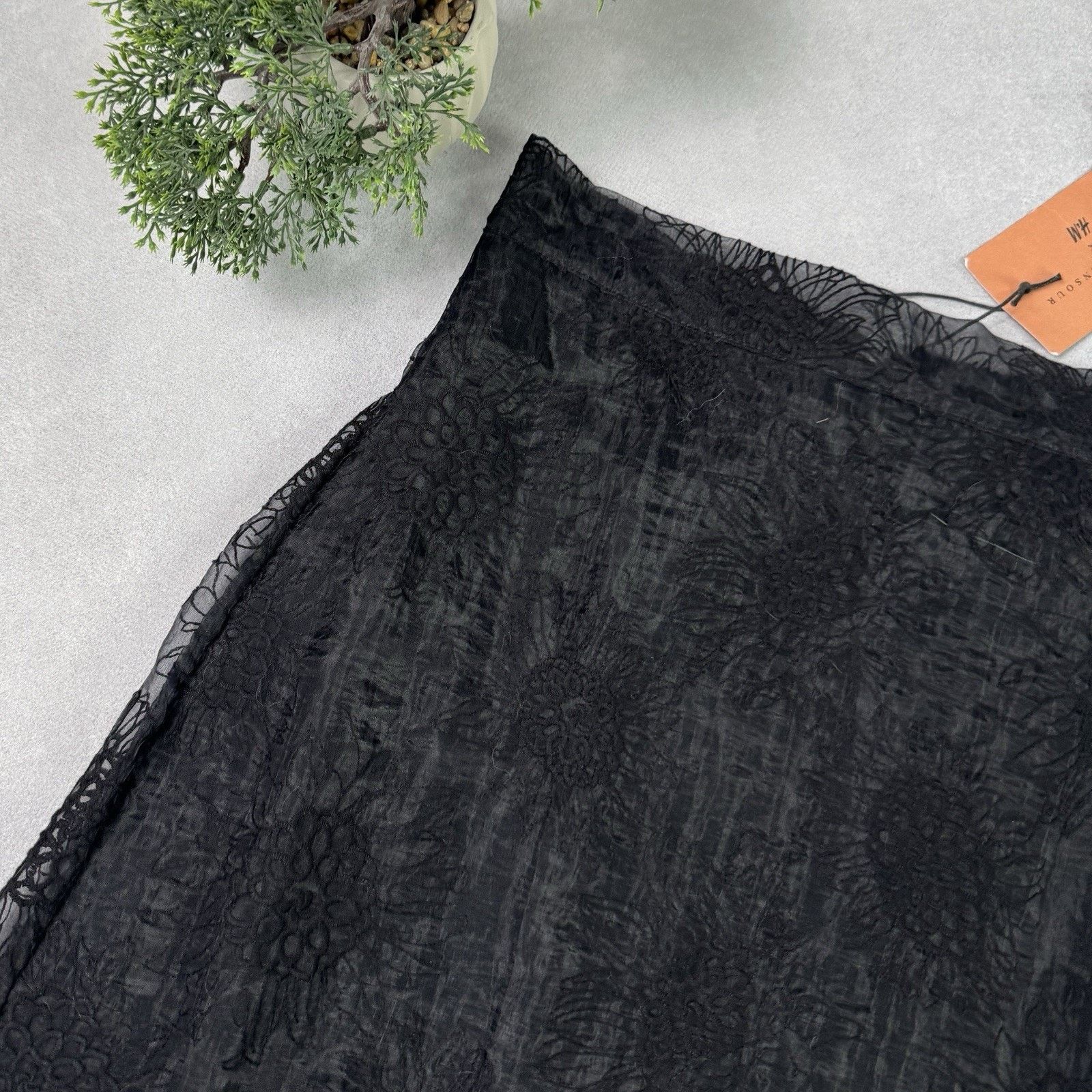 H&M H&M X SANDRA MANSOUR EMBROIDERED SKIRT "NWT" Size UK 10 Size 28" / US 6 / IT 42 - 2 Thumbnail