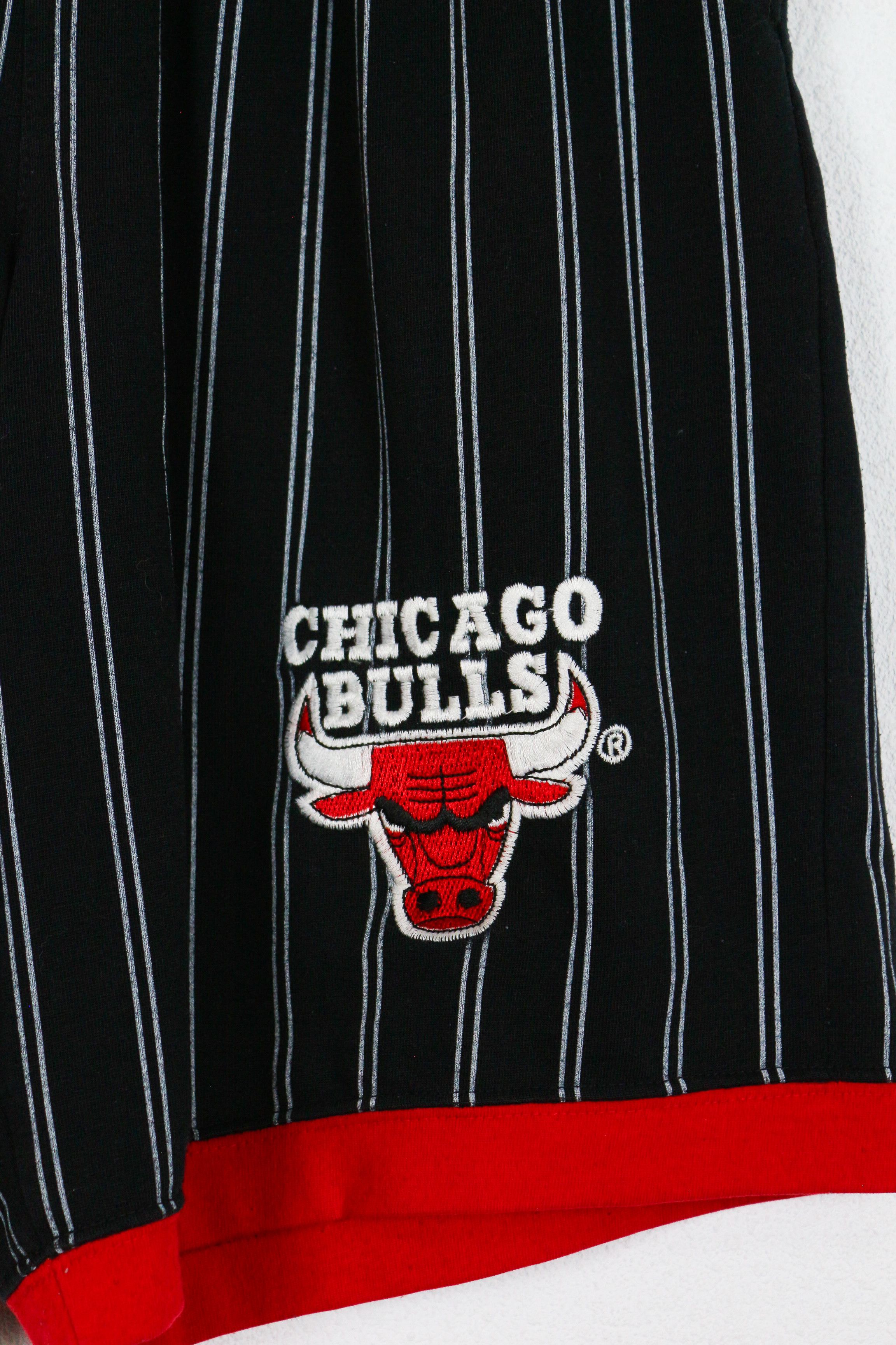 Starter Vintage Starter Chicago Bulls NBA Shorts 90s Korea Made Size US 32 / EU 48 - 2 Thumbnail