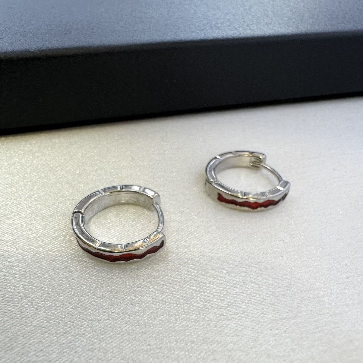 Designer 15mm Small Hoop Earrings for Men Women Unisex Hip Hop Style Size ONE SIZE - 3 Thumbnail