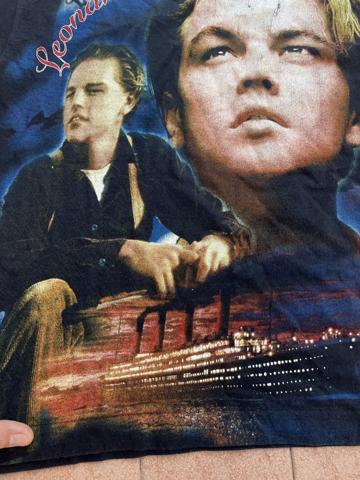 Vintage Vintage Leonardo DiCaprio Movie Shirt Size US S / EU 44-46 / 1 - 5 Thumbnail