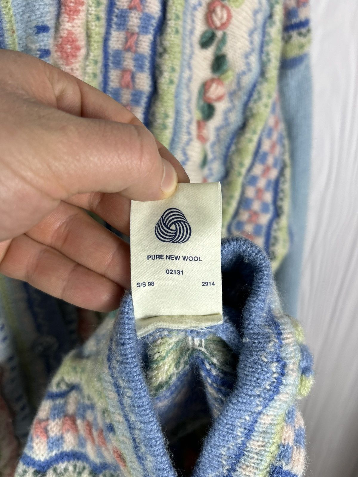 Vintage Vintage Tulchan 1998 Wool Cardigan Floral Size M/L S/S 98 Size L / US 10 / IT 46 - 10 Thumbnail