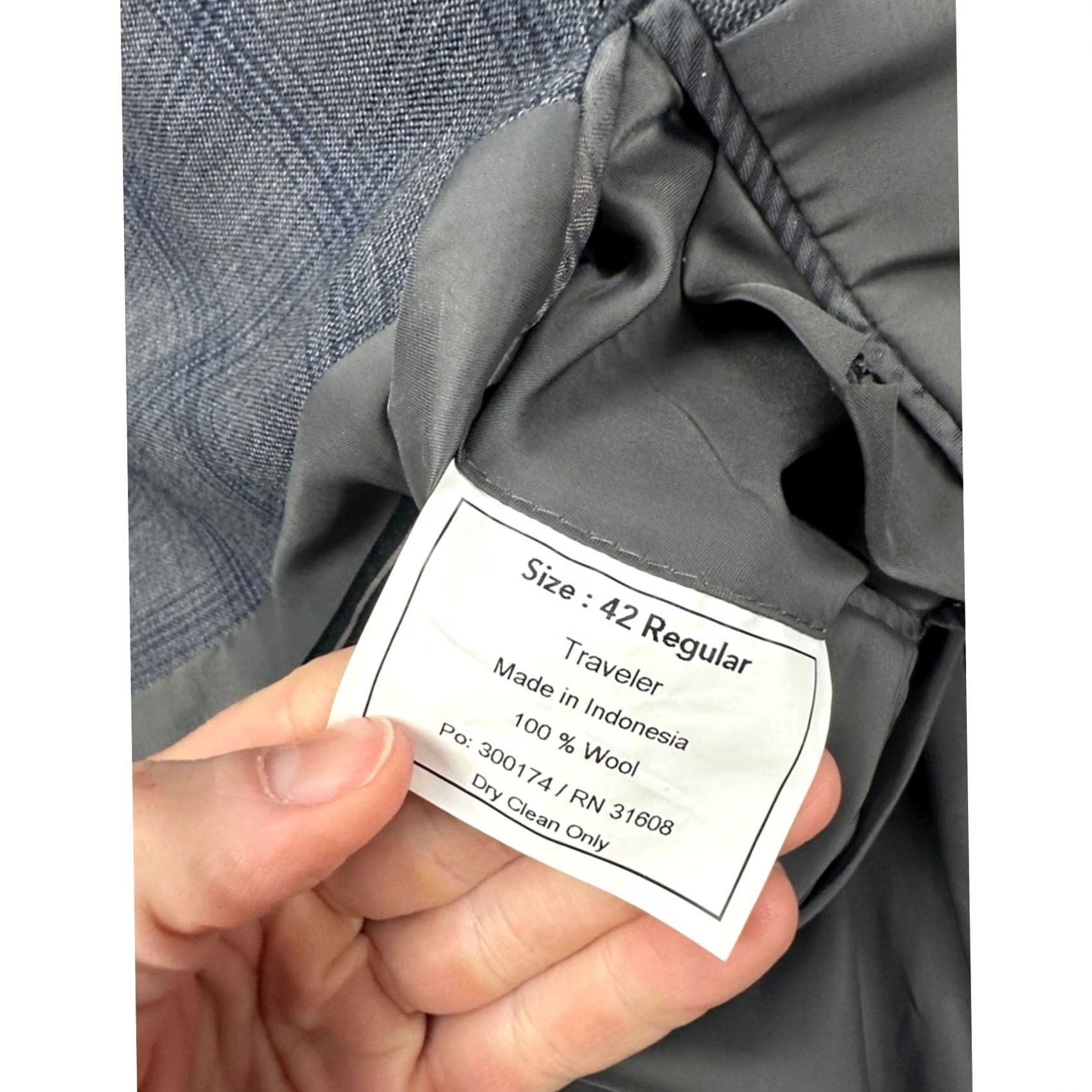 Jos. A. Bank Jos. A. Bank Traveller Blazer Shirt 42R Mens Wool Plaid 2 Piece Tailored Fit Blazer - Gray Charcoal Black Blue 42R Size 42R - 7 Thumbnail