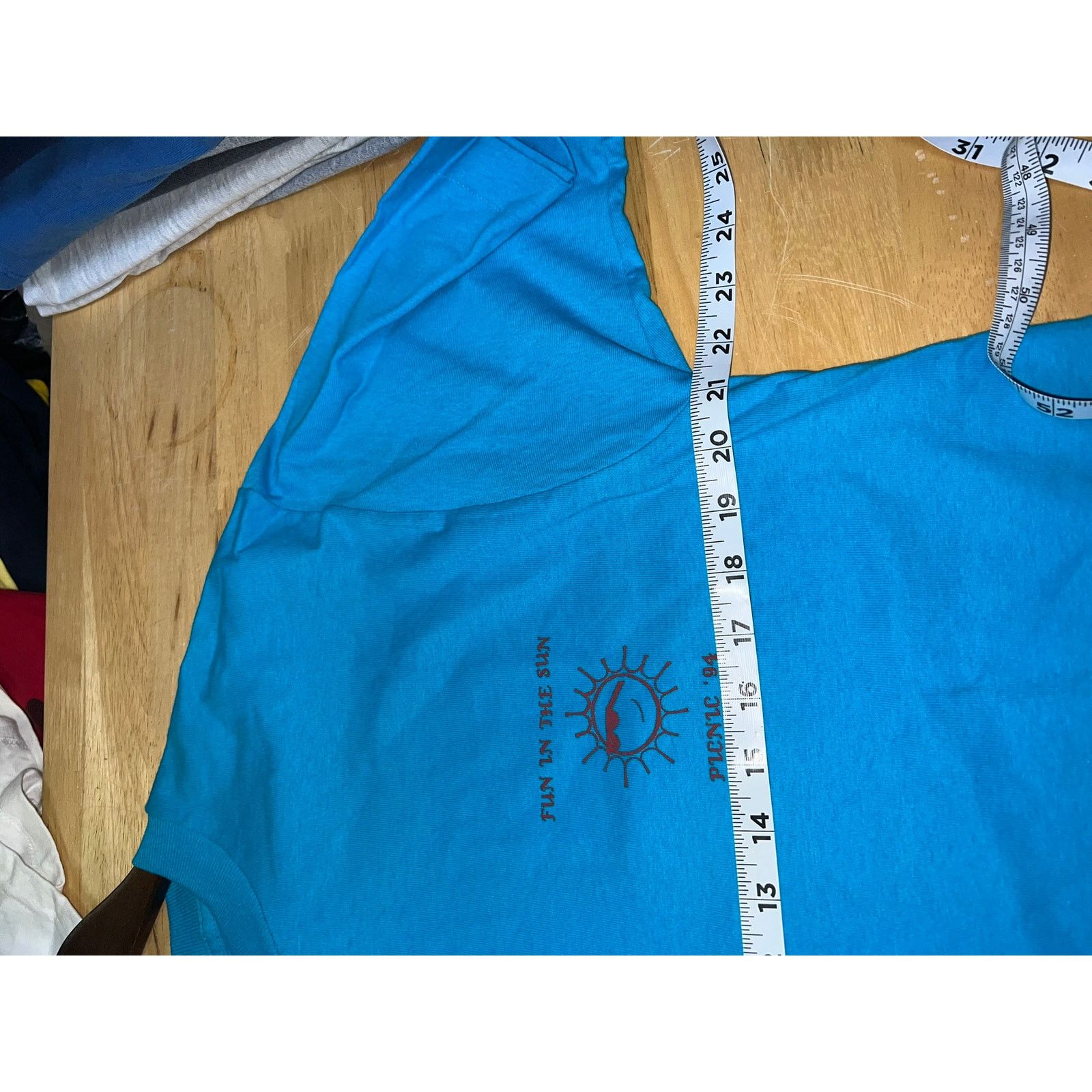 Fruit Of The Loom Vintage Picnic Shirt Fun In The Sun 84 Blue Sunshine Tee 90s Size US L / EU 52-54 / 3 - 7 Thumbnail