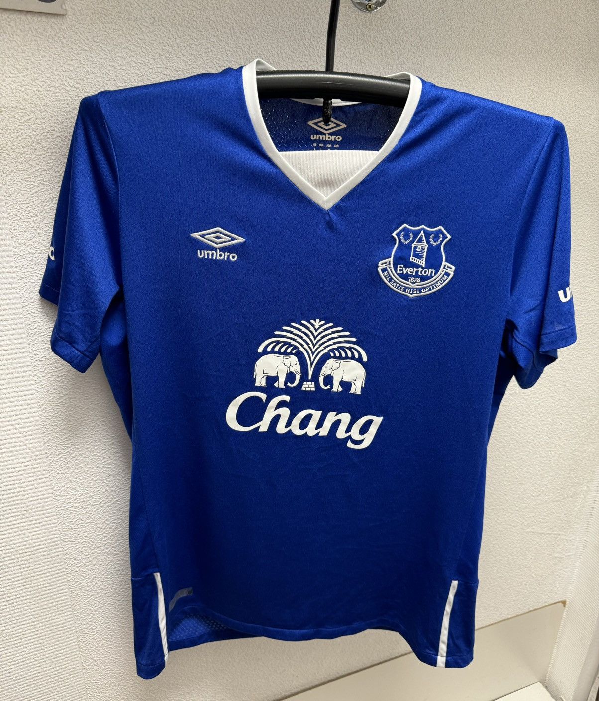 Umbro Everton umbro soccer jersey Chang L sz vintage Size US L / EU 52-54 / 3 - 1 Thumbnail