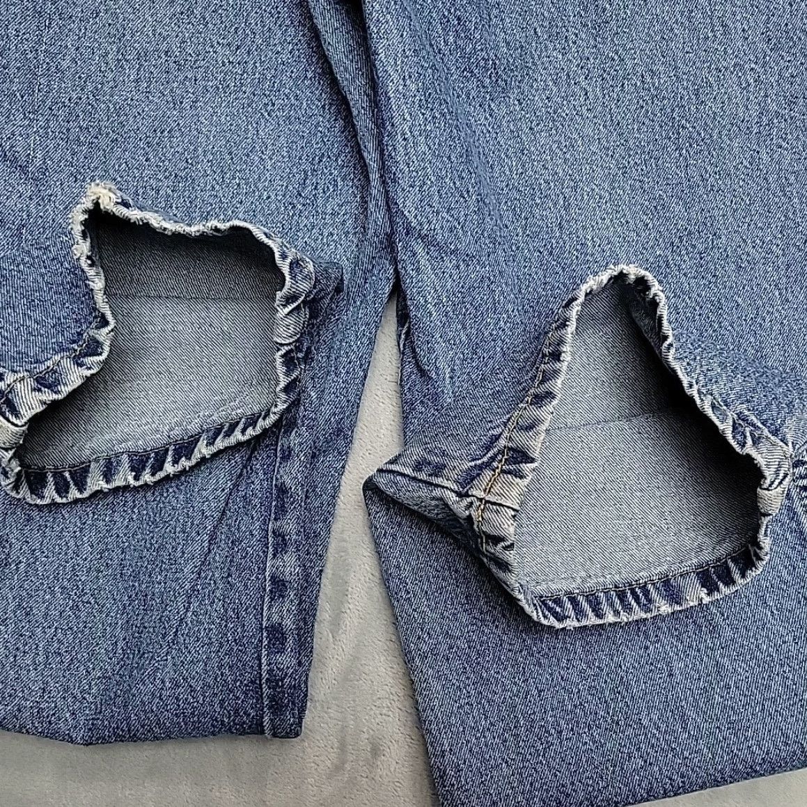 Vintage VINTAGE Cabela's Jeans Mens 34x30 Blue Denim Faded Whiskered Straight Leg Cotton Jeans Size US 34 / EU 50 - 6 Thumbnail