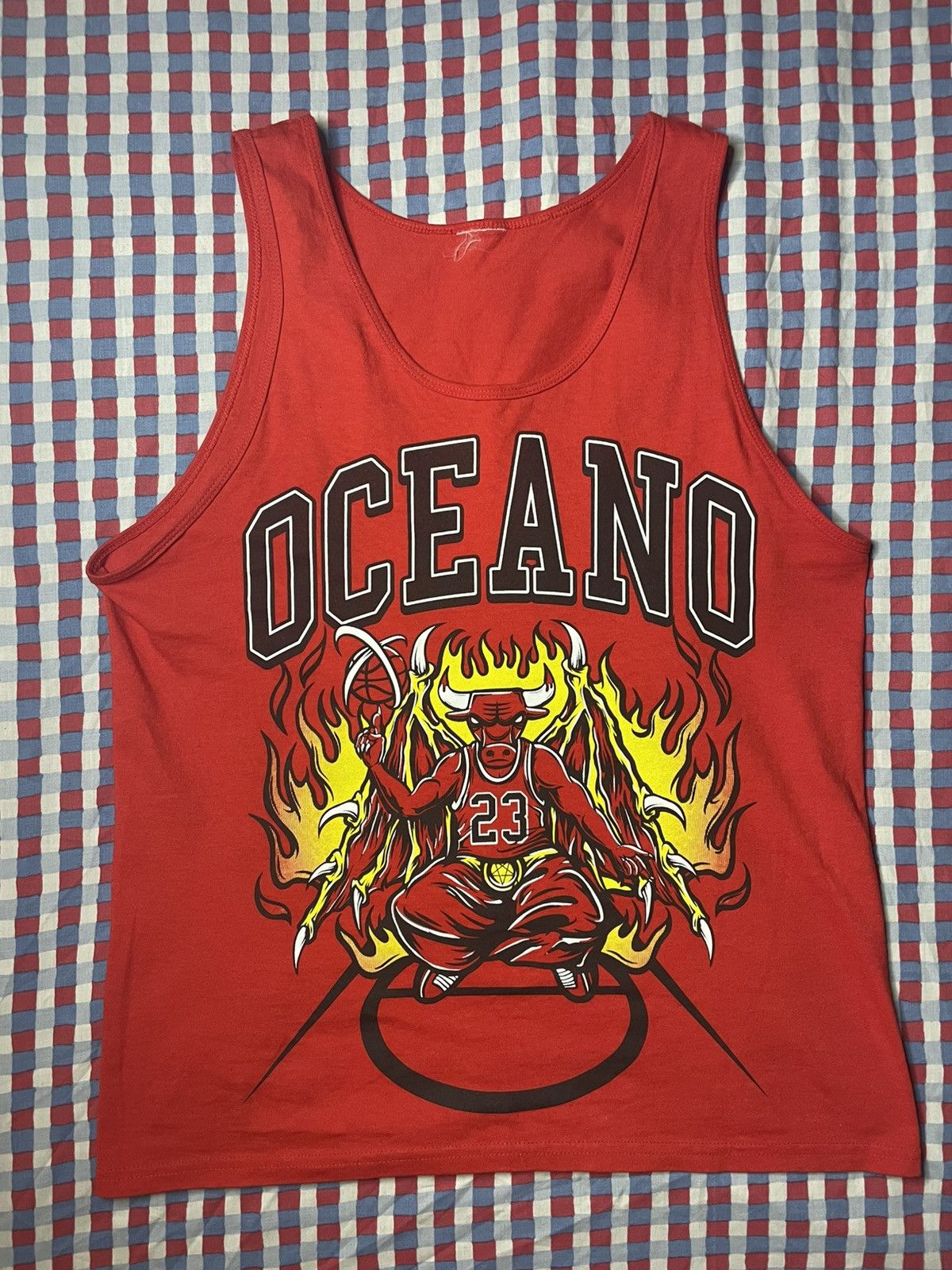 Vintage Vintage 2000s Oceano Chicago Bulls shirt Size US L / EU 52-54 / 3 - 1 Thumbnail